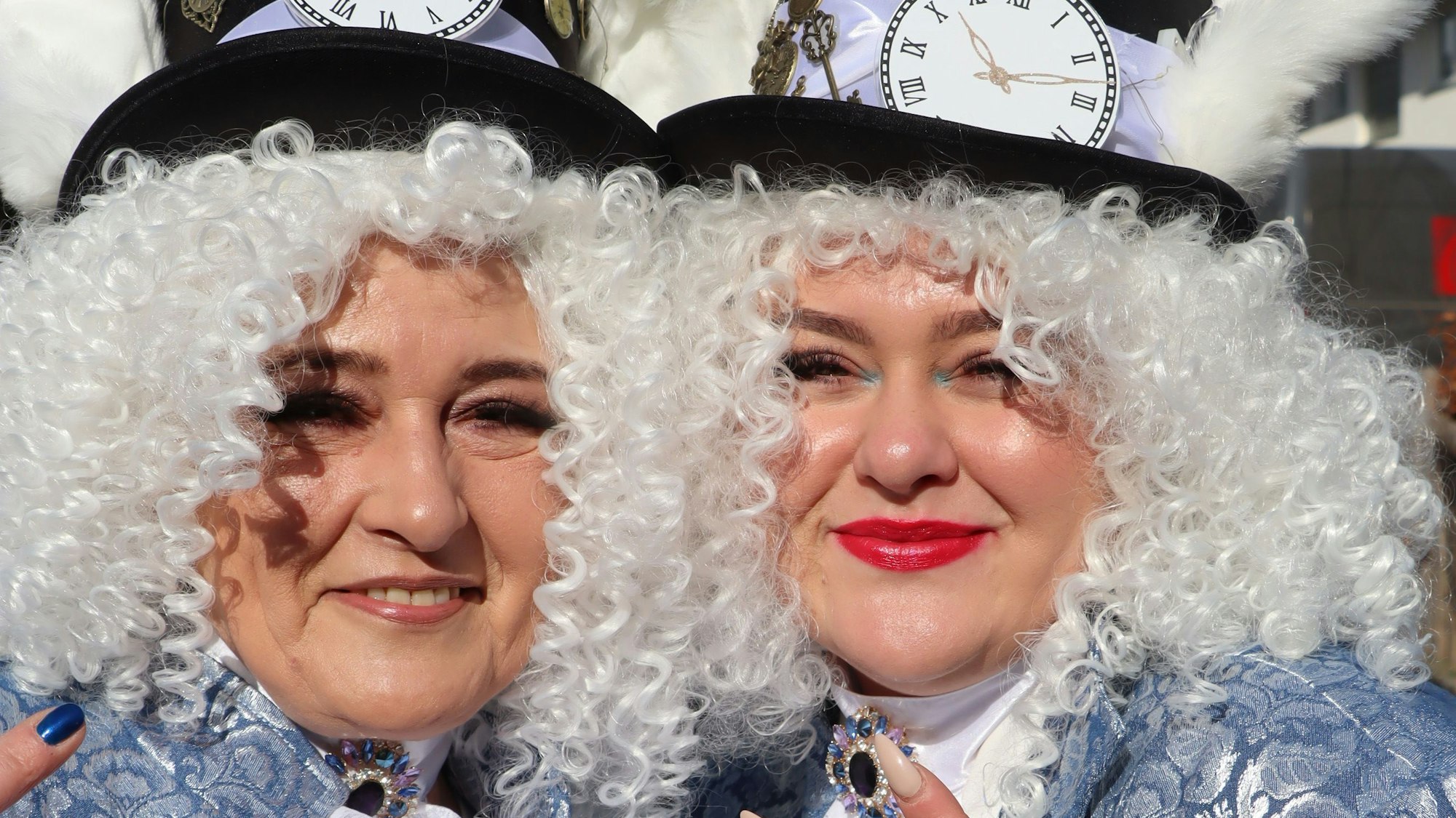 So sehen die Wunderland-Kaninchen Alex und Lea aus. Von ihrer Sorte war in der Gruppe „De Strwwelliesen“ eine ganze Schar unterwegs.