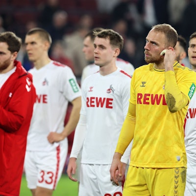 Die FC-Spieler nach der Niederlage gegen Bremen.