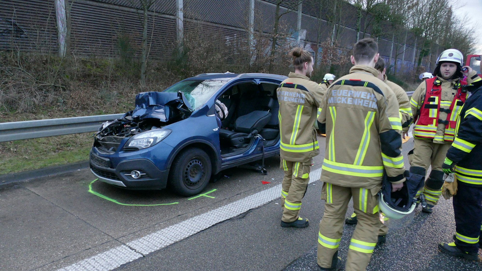 Feuerwehrleute im Einsatz.