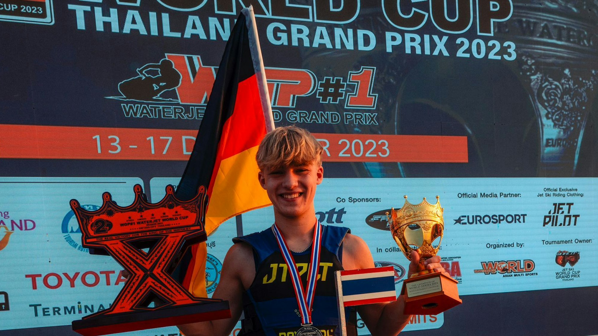 Auf dem Bild ist die Siegerehrung von Nils Wittling zu sehen.