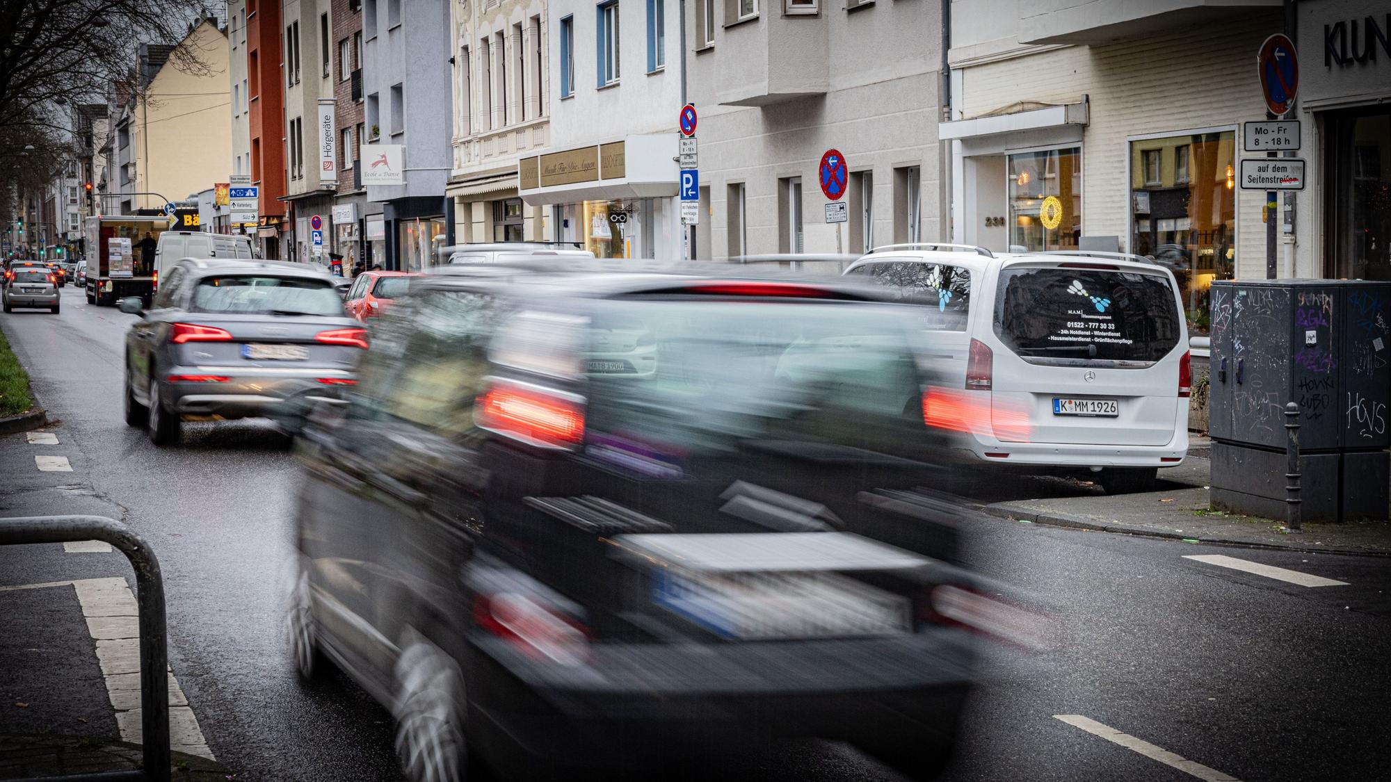 Auf der Luxemburger Straße in Köln soll bald Tempo 30 gelten.