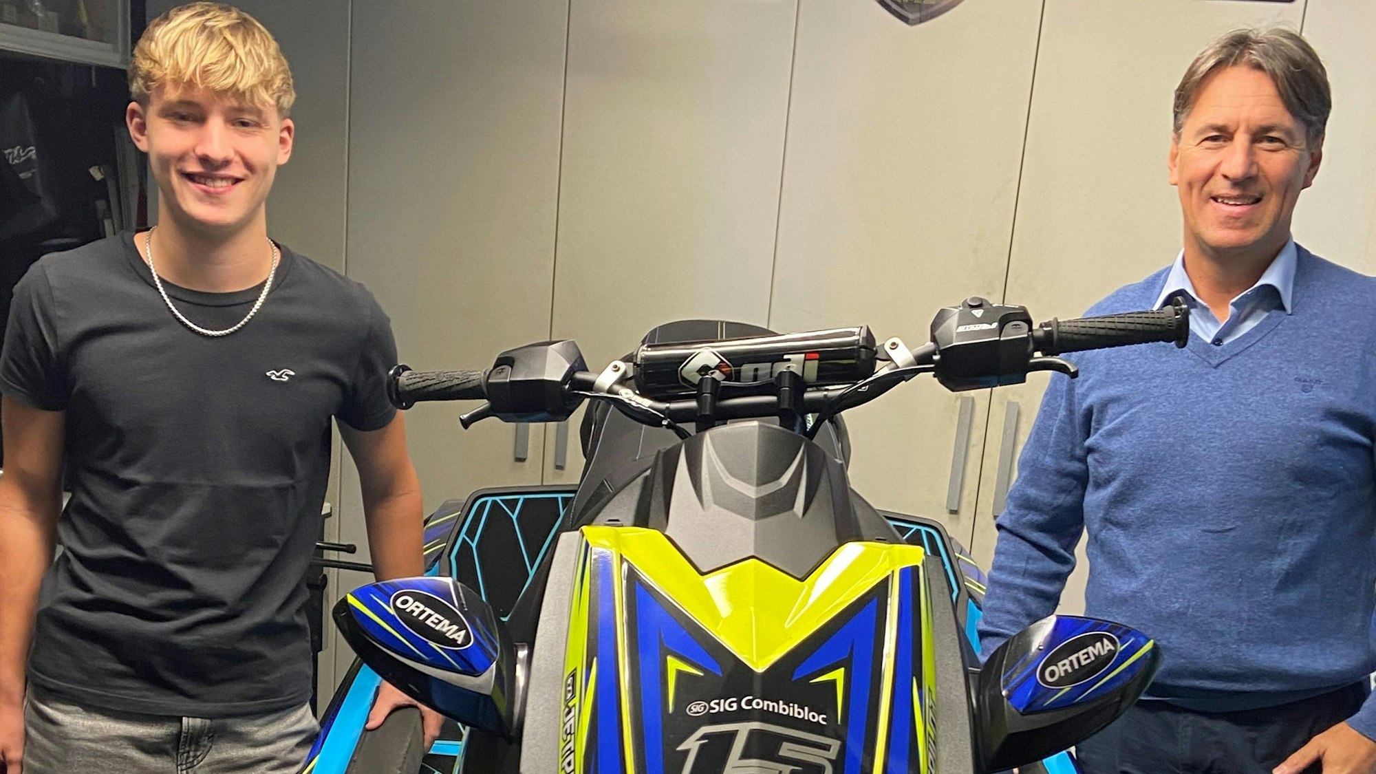 Auf dem Bild sind Nils Wittling und sein Vater Frank zu sehen.