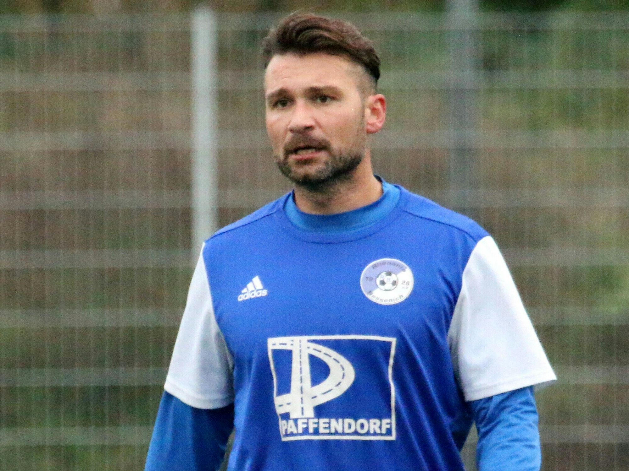 Athanasios Noutsos im Trikot von Rhenania Bessenich.