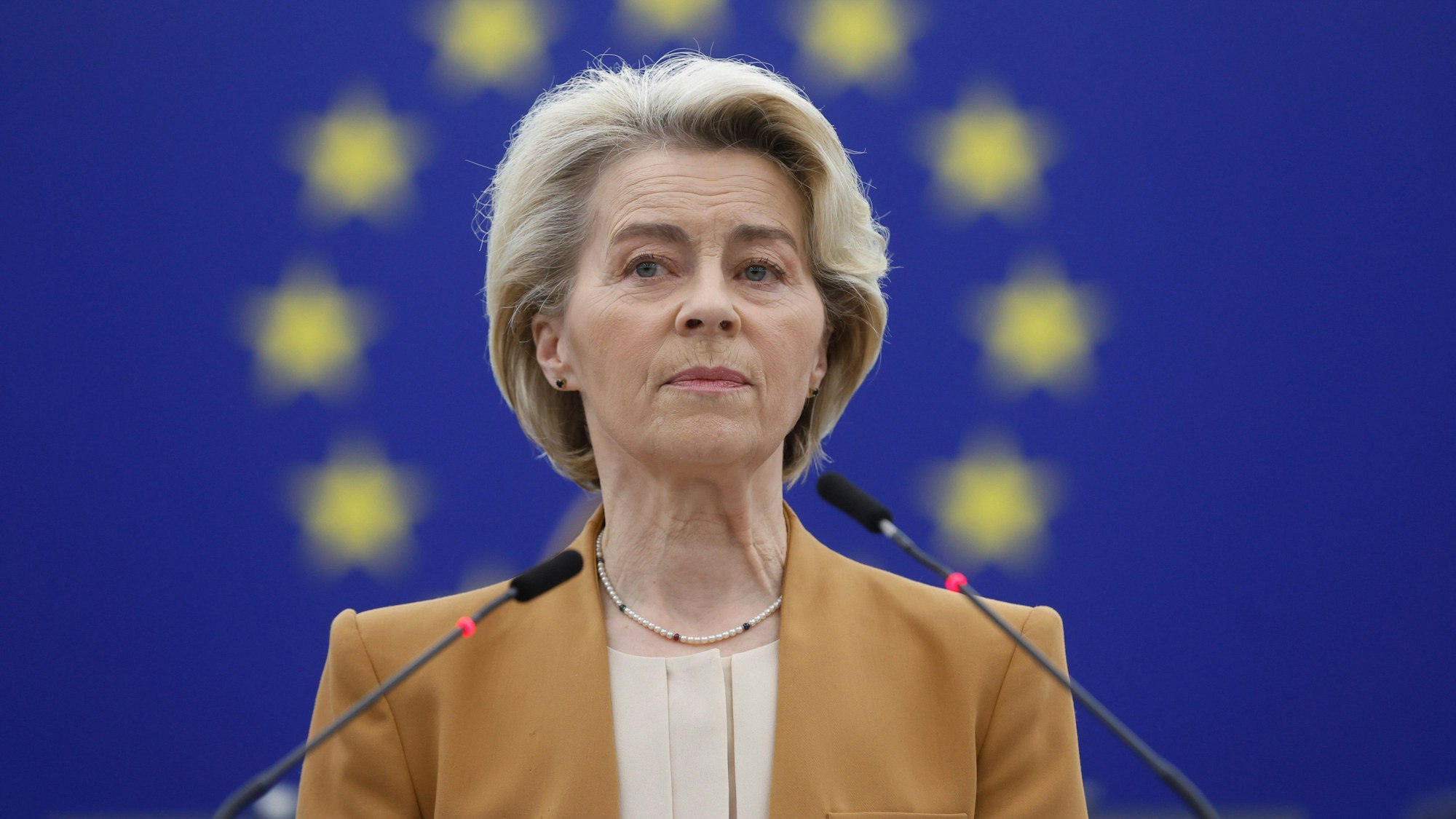 Ursula von der Leyen, Präsidentin der Europäischen Kommission, hält ihre Rede im Europäischen Parlament.