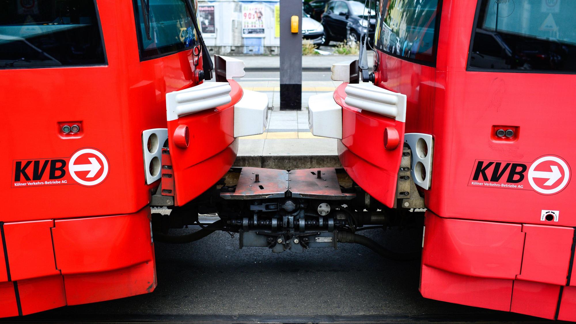 Offene Kupplungsbereiche wie an diesem alten Stadtbahnmodell sollen weitestgehend der Vergangenheit angehören.
