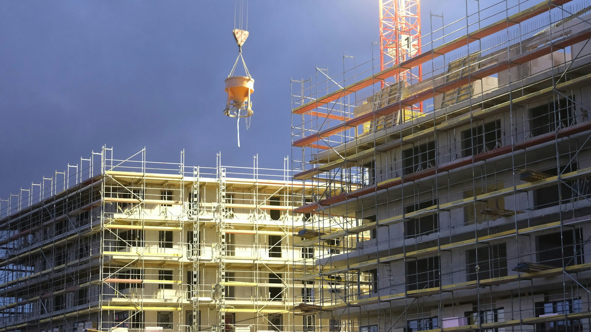 Der geförderte Wohnungsbau bricht 2023 auch in Köln dramatisch ein.