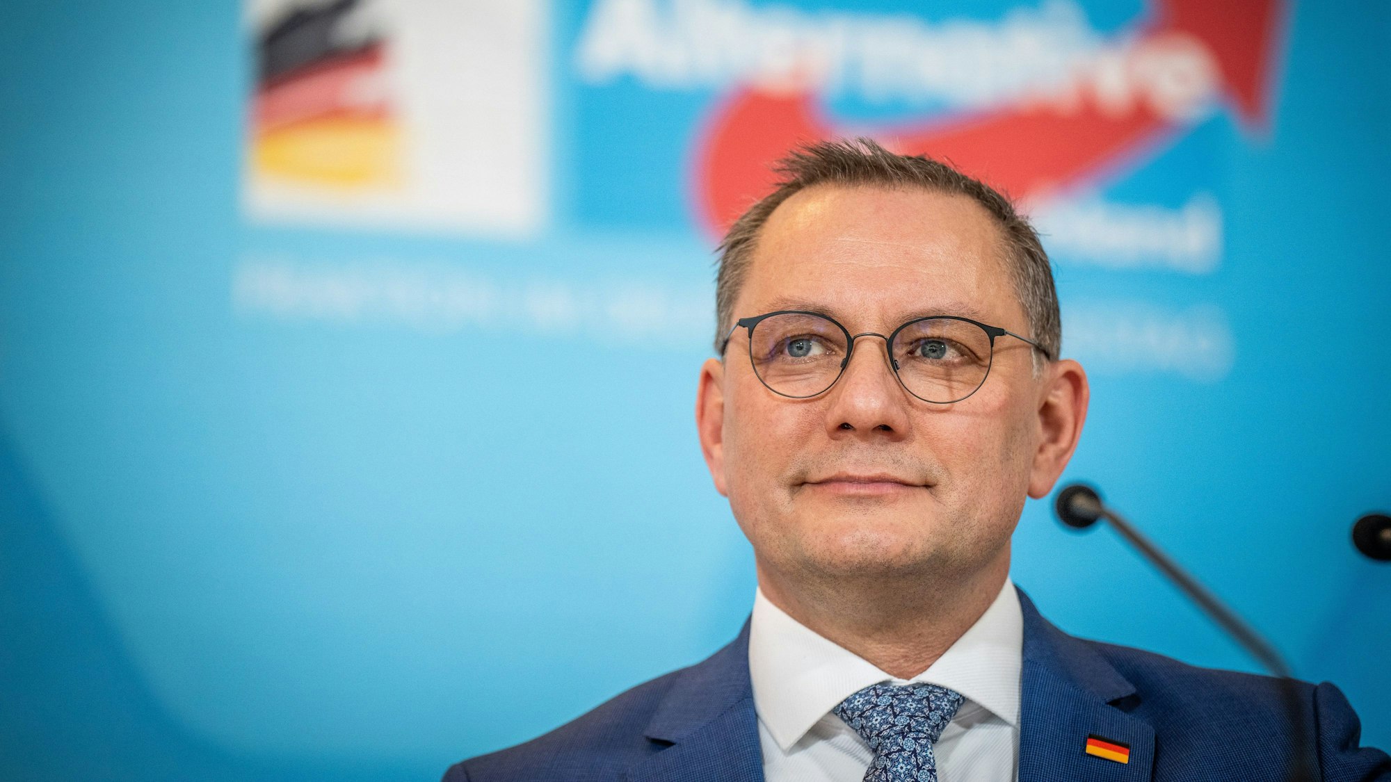 Tino Chrupalla, AfD-Bundesvorsitzender und Fraktionsvorsitzender der AfD, nimmt an einem Pressestatement vor Beginn der AfD Fraktionssitzung teil.