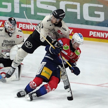 Kein gutes Ende hatte das letzte Aufeinandertreffen mit den Eisbären Berlin für die Kölner Haie (mit Torwart Tobias Ancicka und Louis Marc Aubry) , das am 19. Januar mit 4:5 nach Verlängerung verloren ging.