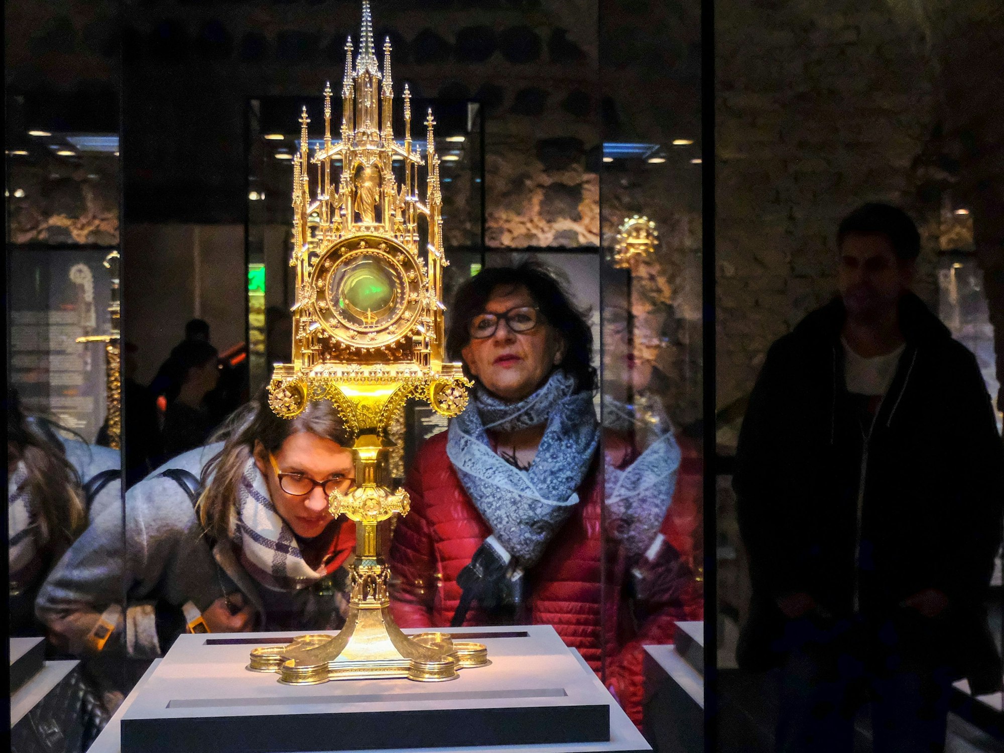 Kostbare Monstranzen aus Gold lockten die Diebe in die Domschatzkammer.