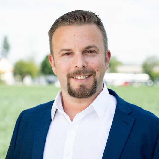 Zu sehen ist Ralph Spandau.