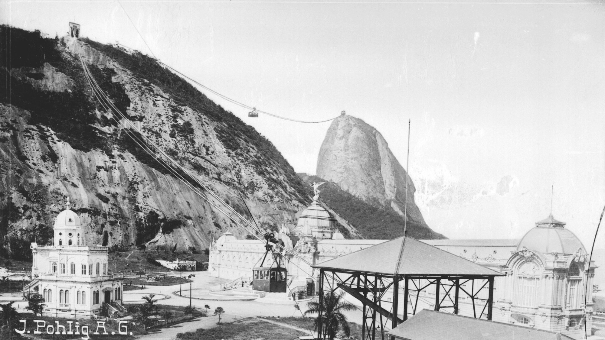 Die 1911 bis 1913 von der J. Pohlig AG erbauten beiden Seilbahnen zum Zuckerhut.