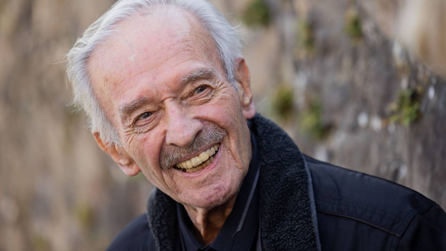 Horst Naumann wurde als Arzt im ZDF-Klassiker „Das Traumschiff“ bekannt. Nun ist der Schauspieler im Alter von 98 Jahren gestorben.