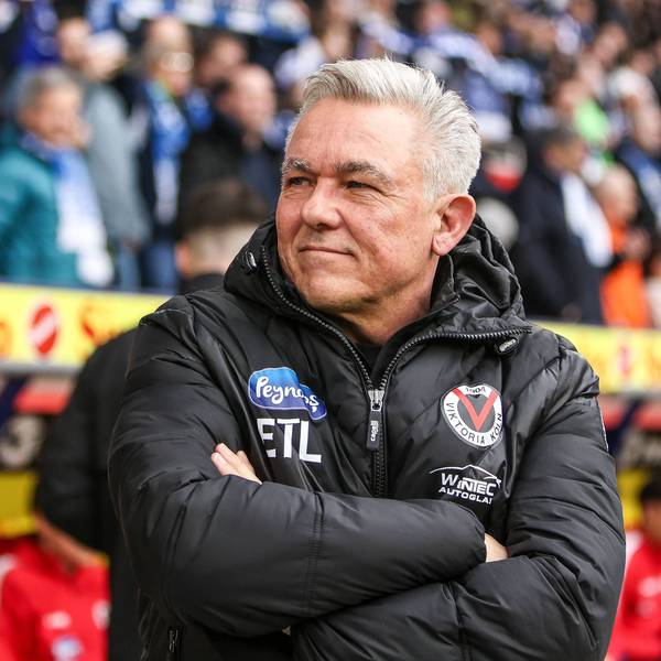 Fussball, 3.Liga Saison 2023/24 26.Spieltag MSV Duisburg - FC Viktoria Köln 17.02.2024, schauinsland-reisen-arena Olaf Janßen Trainer Köln Duisburg schauinsland-reisen-arena Nordrhein-Westfahlen Deutschland *** Sports, Football, 3 Liga Season 2023 24 26 Matchday MSV Duisburg FC Viktoria Köln 17 02 2024, schauinsland reisen arena Olaf Janßen Coach Köln Duisburg schauinsland reisen arena Nordrhein Westfahlen Germany