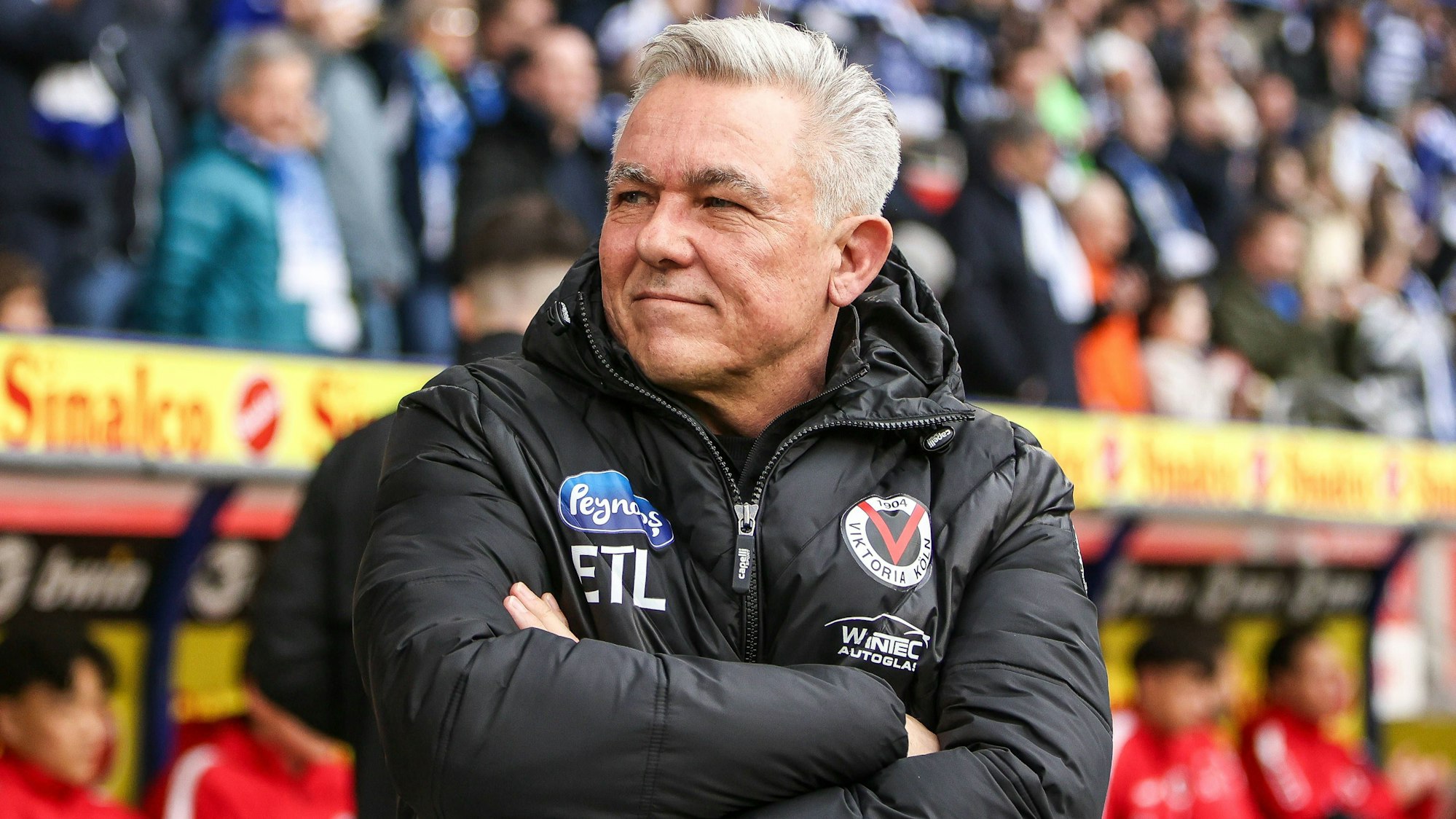 Fussball, 3.Liga Saison 2023/24 26.Spieltag MSV Duisburg - FC Viktoria Köln 17.02.2024, schauinsland-reisen-arena Olaf Janßen Trainer Köln Duisburg schauinsland-reisen-arena Nordrhein-Westfahlen Deutschland *** Sports, Football, 3 Liga Season 2023 24 26 Matchday MSV Duisburg FC Viktoria Köln 17 02 2024, schauinsland reisen arena Olaf Janßen Coach Köln Duisburg schauinsland reisen arena Nordrhein Westfahlen Germany