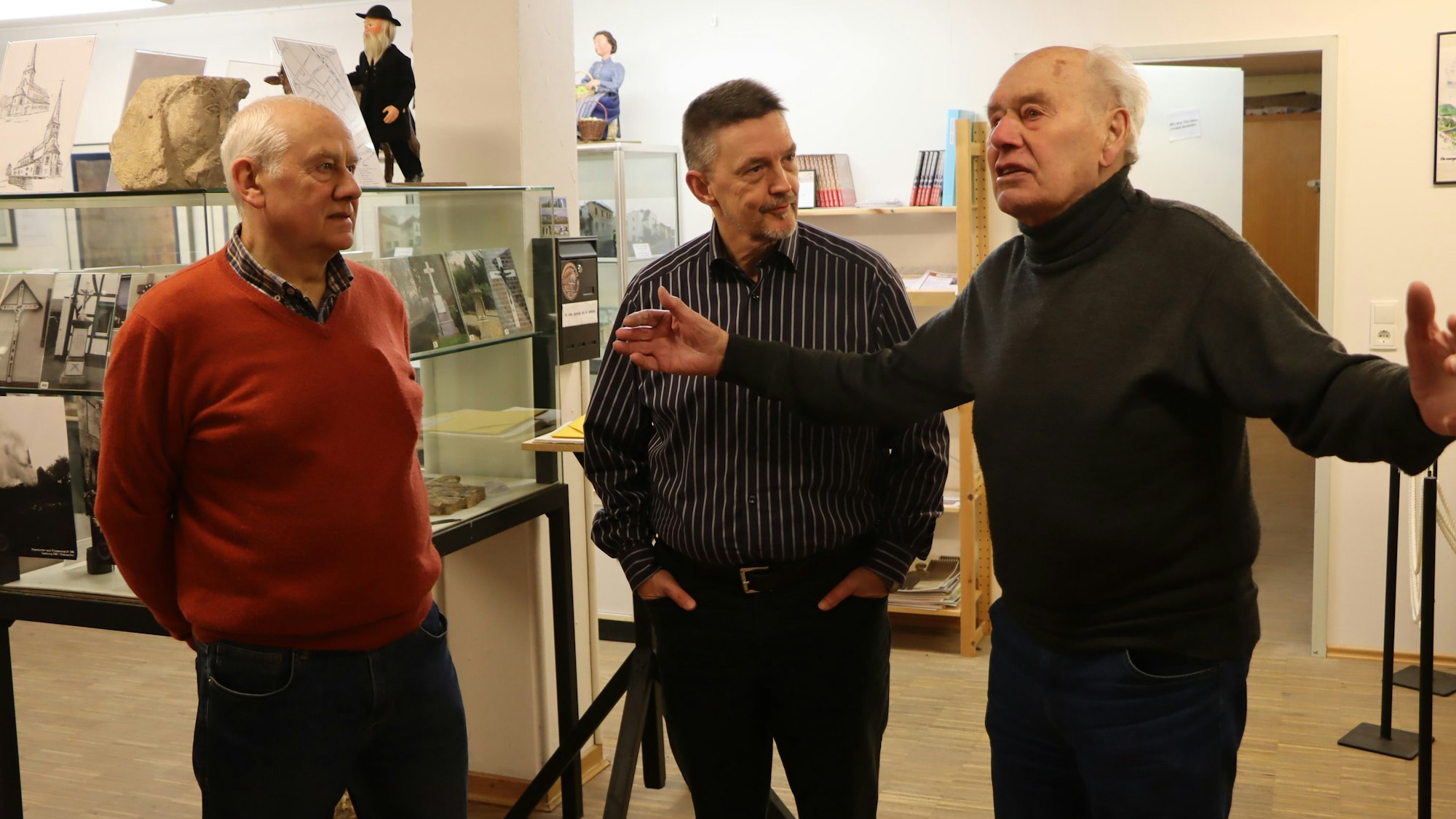 Heinz Leyendecker (r.) mit Heribert Keßler (M.) und Peter Leyendecker.