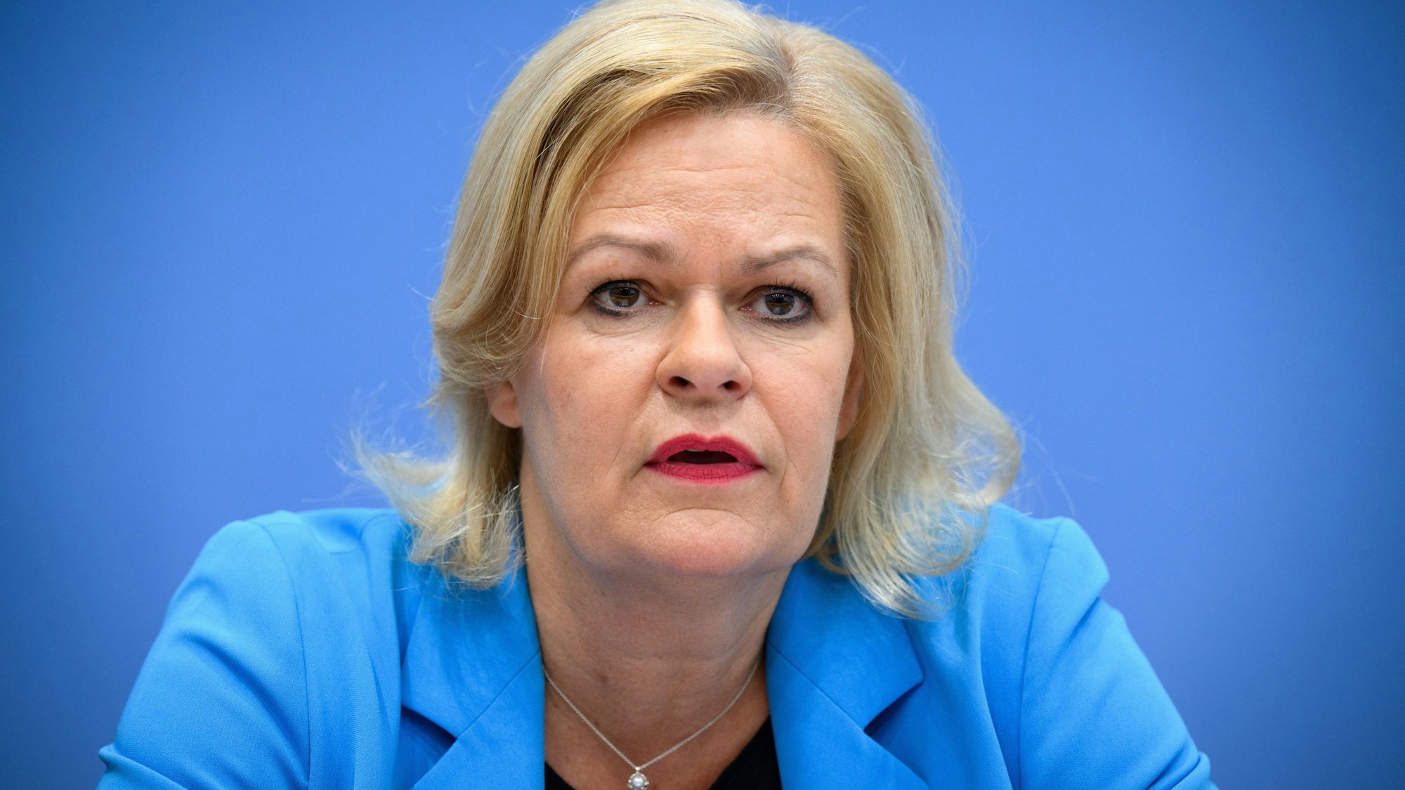 Nancy Faeser (SPD) ist Bundesministerin für Inneres und Heimat. Als Vorsitzende der SPD in Hessen soll sie nun abgelöst werden. (Archivbild)