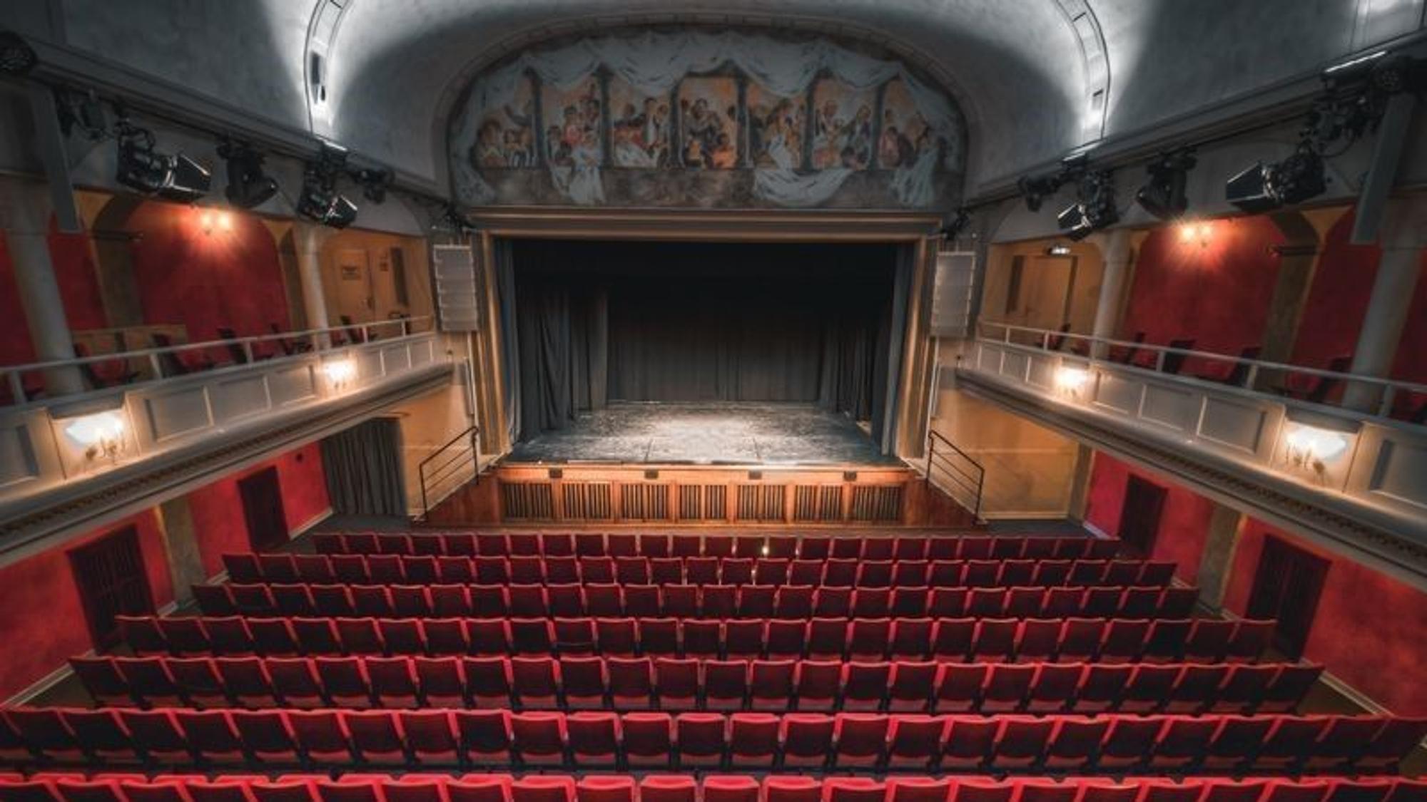 Die Volksbühne am Rudolfplatz.