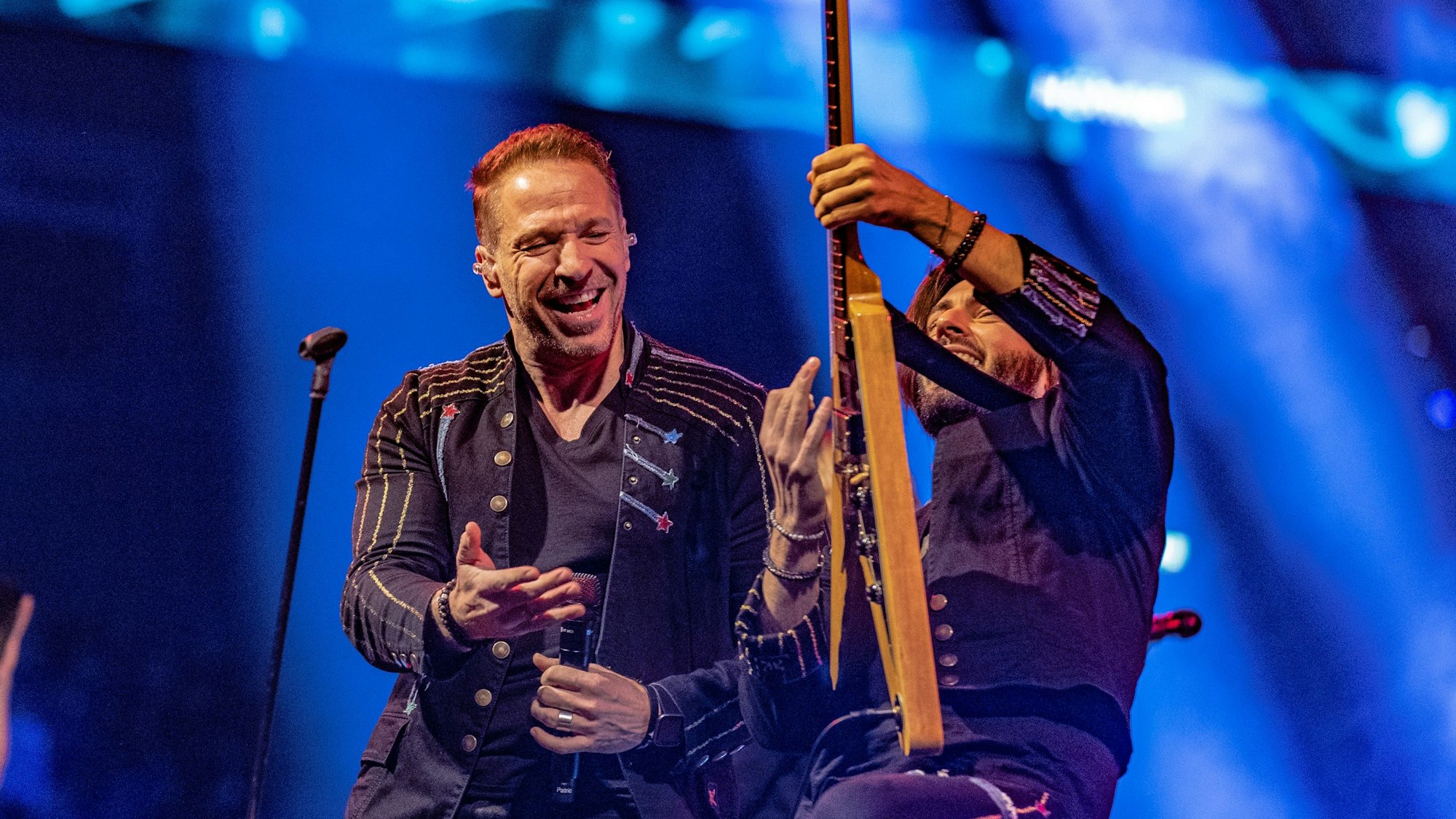 Höhner-Frontmann Patrick Lück und Gitarrist Edin Colic.