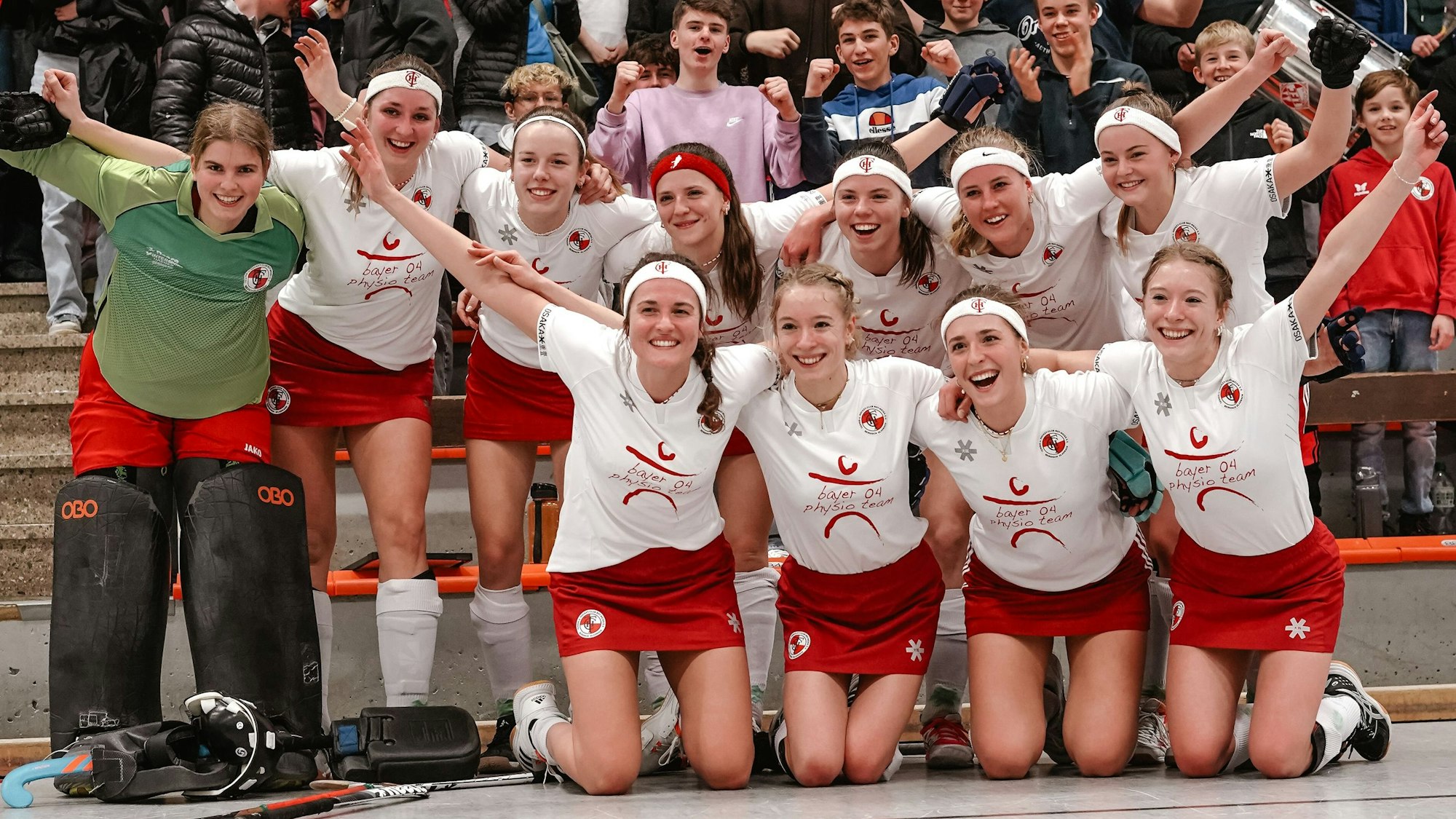 Jubel über den Aufstieg in die 2. Liga der Hockeydamen vom THC
