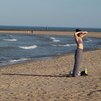 Entspannung am Lake Michigan in Chicago. In den USA herrschen Ende Februar Rekord-Temperaturen.