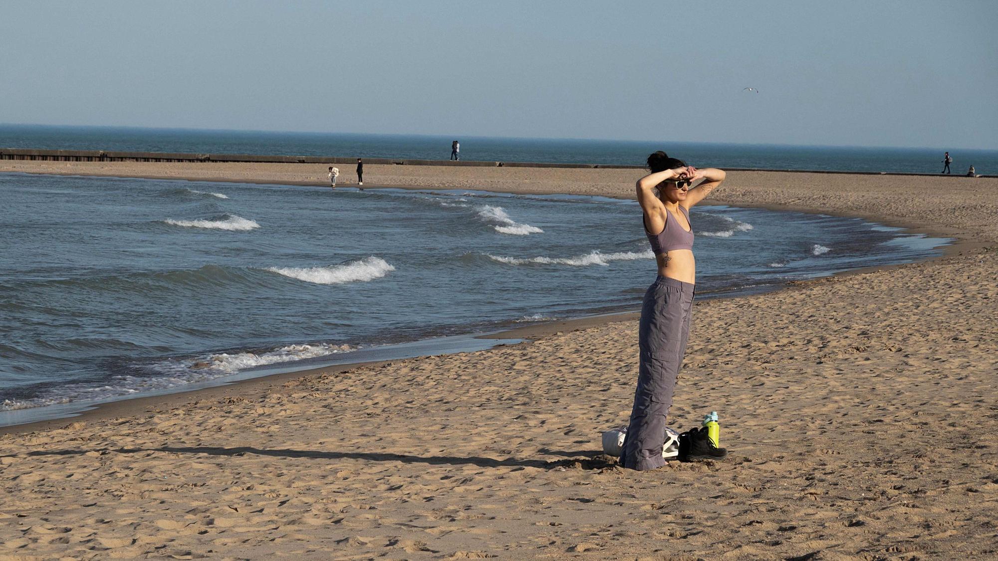 Entspannung am Lake Michigan in Chicago. In den USA herrschen Ende Februar Rekord-Temperaturen.
