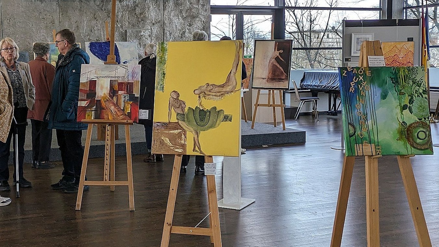 Der Künstlerkreis Vorgebirge hatte zu seiner Jahresausstellung „Lichtblicke“ ins Bornheimer Rathaus eingeladen.