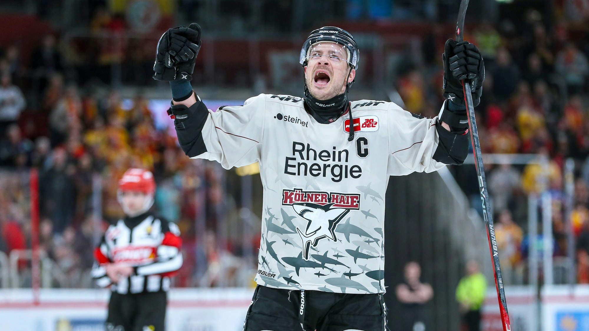 Kapitän Moritz Müller jubelt.