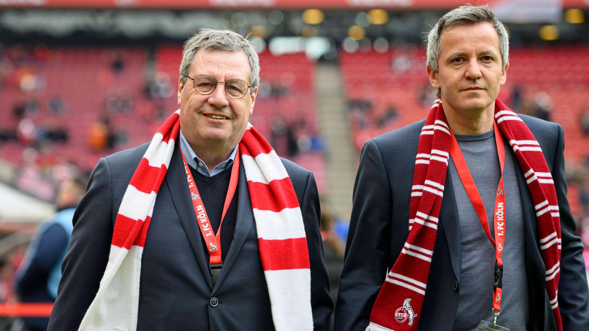 FC-Präsident Dr. Werner Wolf und der kaufmännische Geschäftsführer Philipp Türoff (rechts) bei einem Heimspiel im Rheinenergiestadion.