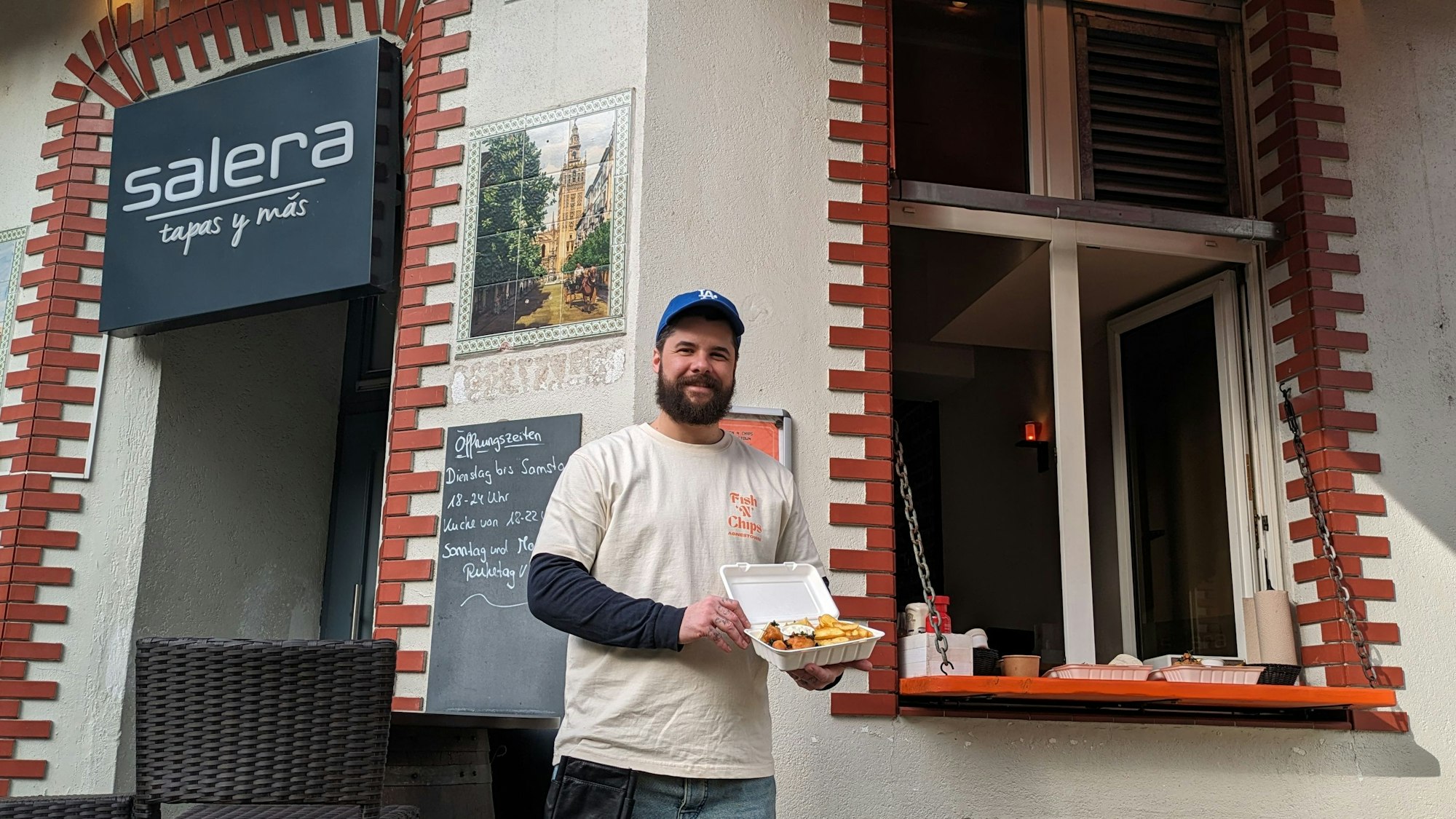 Yannik Bürger betreibt das Salera Tapas y mas mit Fish'n'Chips-Verkauf