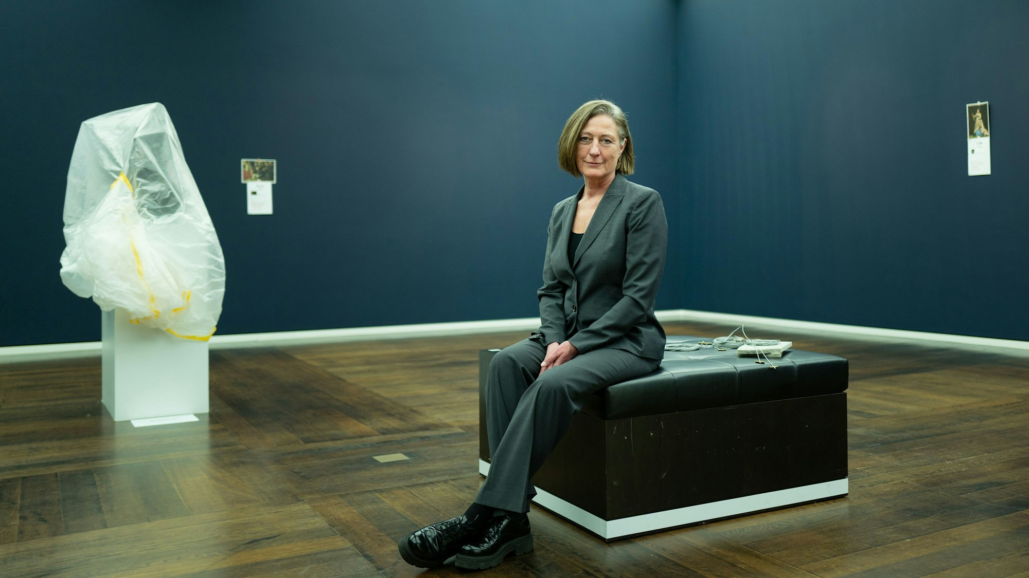 WRM-Kuratorin Barbara Schaefer