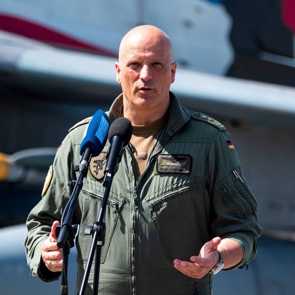 Ingo Gerhartz, Generalleutnant und Inspekteur der Luftwaffe, spricht während eines Medientags zur Luftwaffen-Übung «Air Defender 2023» auf dem Luftwaffenstützpunkt Jagel. Die Vorbereitungen für die großangelegte internationale Übung über Teilen Deutschlands sind abgeschlossen.
