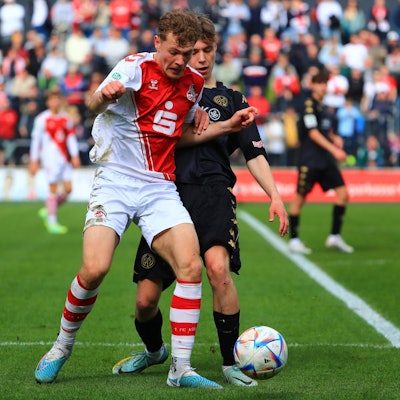 Tim Mueller Mainz im Zweikampf mit Luis Miguel Cortijo Lange Koeln 1. FC Koeln vs 1. FSV Mainz 05, Fussball, A-Junioren-Bundesliga, 14.04.2023 DFB regulations prohibit any use of photographs as image sequences and/or quasi-video. 1. FC Koeln vs 1. FSV Mainz 05, Fussball, A-Junioren-Bundesliga, 14.04.2023 Koeln *** Tim Mueller Mainz in duel with Luis Miguel Cortijo Lange Koeln 1 FC Koeln vs 1 FSV Mainz 05, Football, A Junioren Bundesliga, 14 04 2023 DFB regulations prohibit any use of photographs as image sequences and or quasi video 1 FC Koeln vs 1 FSV Mainz 05, Football, A Junioren Bundesliga, 14 04 2023 Koeln Copyright: xEibner-Pressefotox EP_RWS
