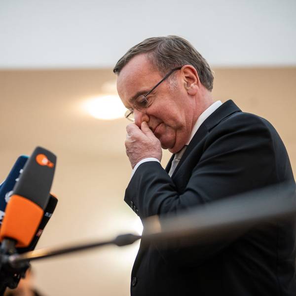 Boris Pistorius (SPD), Verteidigungsminister, gibt ein Pressestatement zu der Diskussion nach der Veröffentlichung eines Mitschnitts eines Gesprächs von deutschen Offizieren, zu Taurus-Marschflugkörpern, durch eine russische Propagandistin.