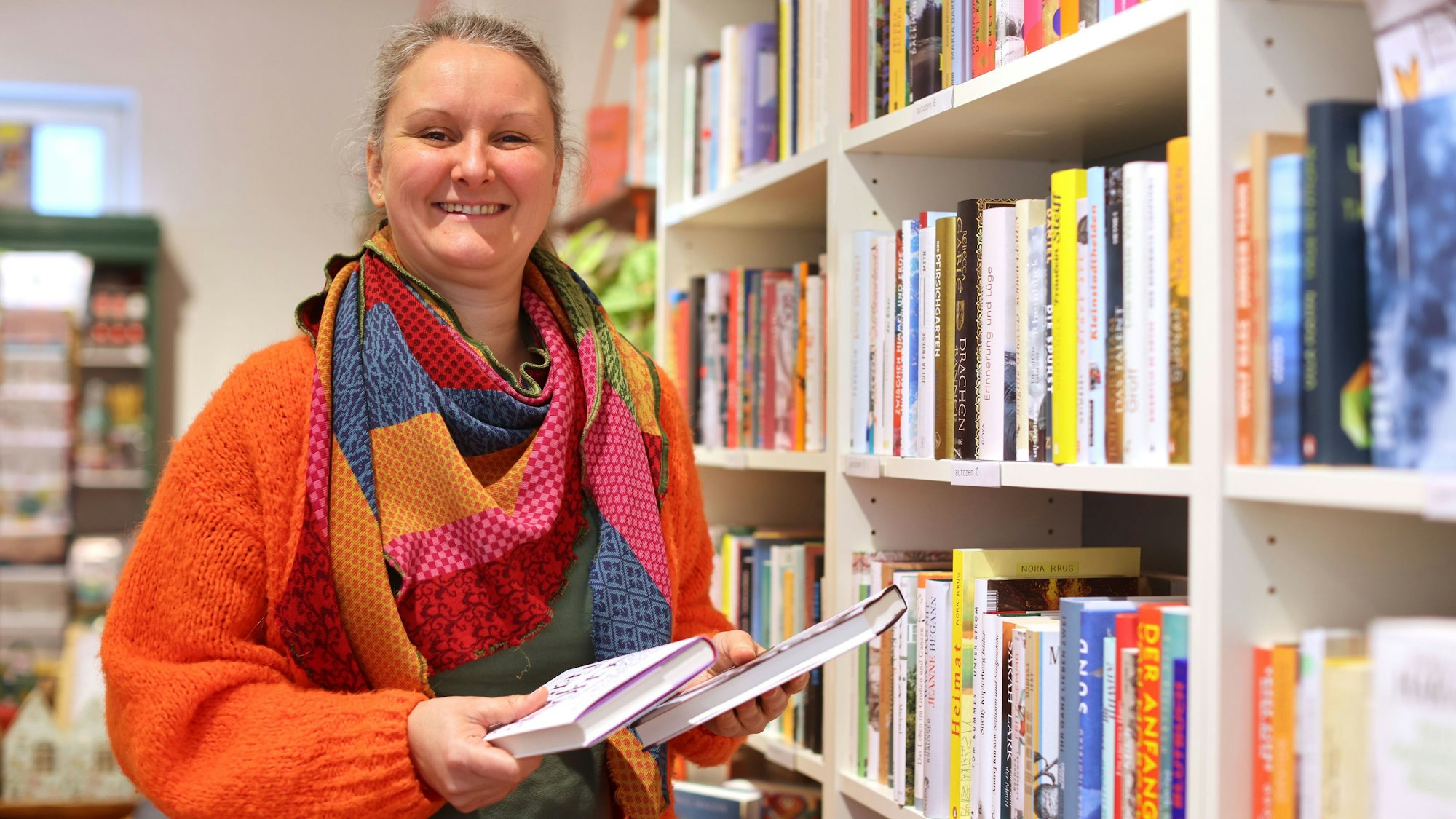 Stephanie Luchterhandt in ihrem Laden „Handtverlesen“ in Bickendorf