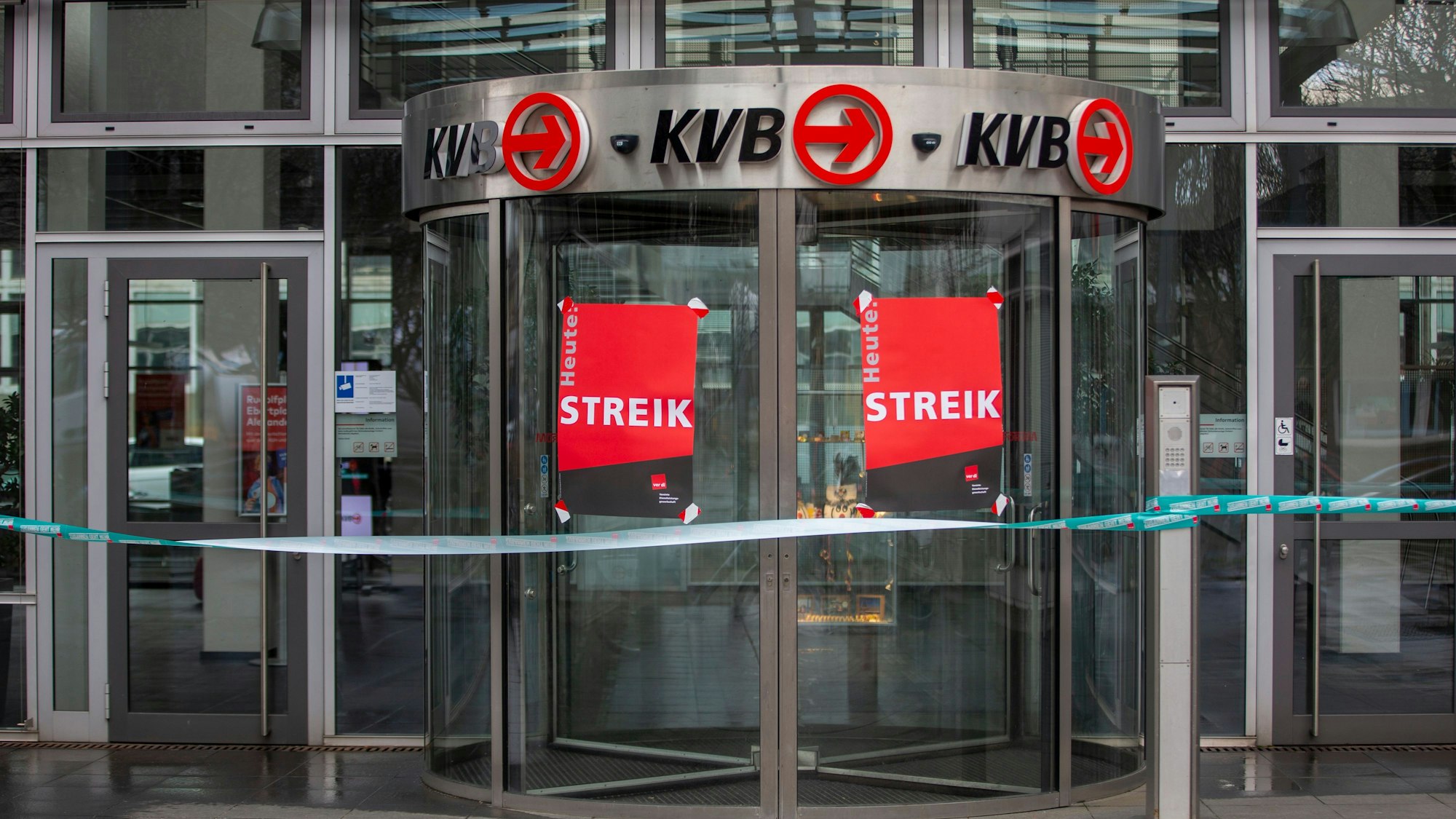 Streik bei den KVB: Am kommenden Freitag und Samstag legen die Mitarbeiter die Arbeit nieder.Thomas Banneyer