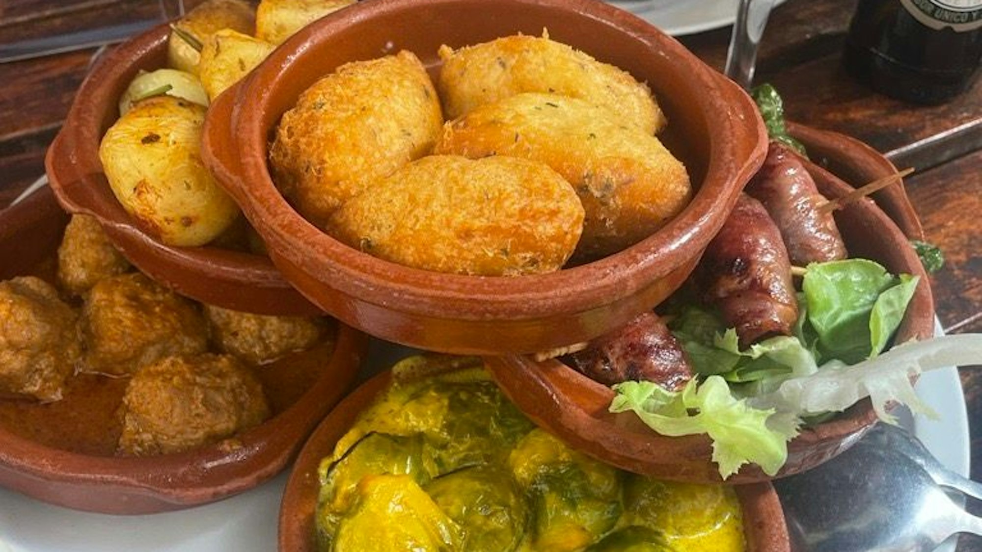 Tapas von dem Restaurant La Patata in der Kölner Südstadt. Bereitgestellt von Alexandra Eul für eine Sammel-Geschichte über Tapas-Läden in Köln. Nur für die Verwendung in diesem Artikel.