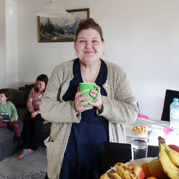Dajana Boualem in ihrer Zweizimmerwohnung in Köln-Bilderstöckchen.