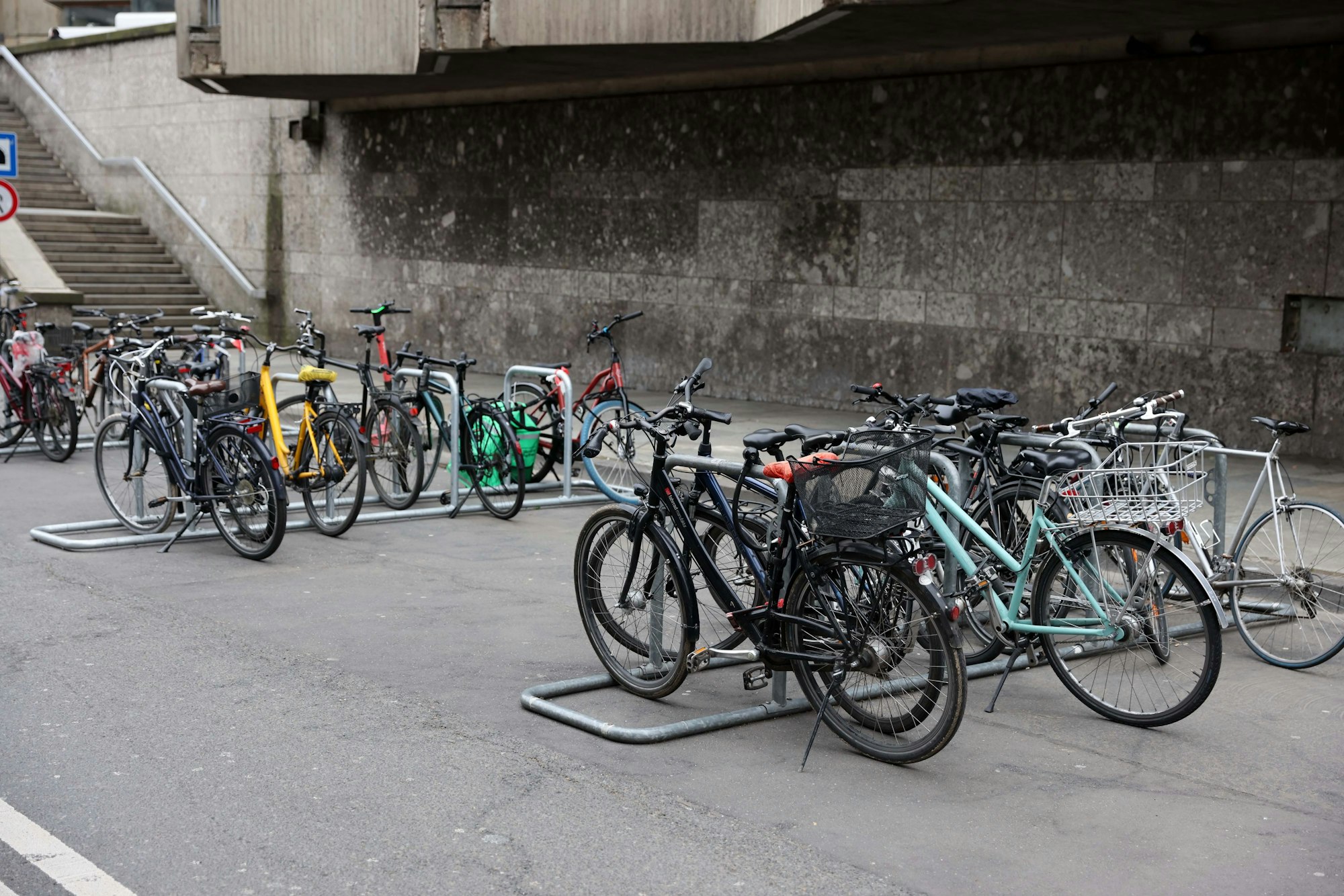 Köln, RSK, Fahrradständer am Dom