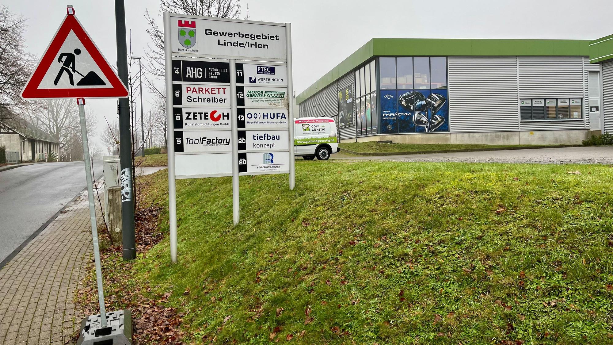 Blick ins Gewerbegebiet Linde / Irlen zwischen B 51 und A 1