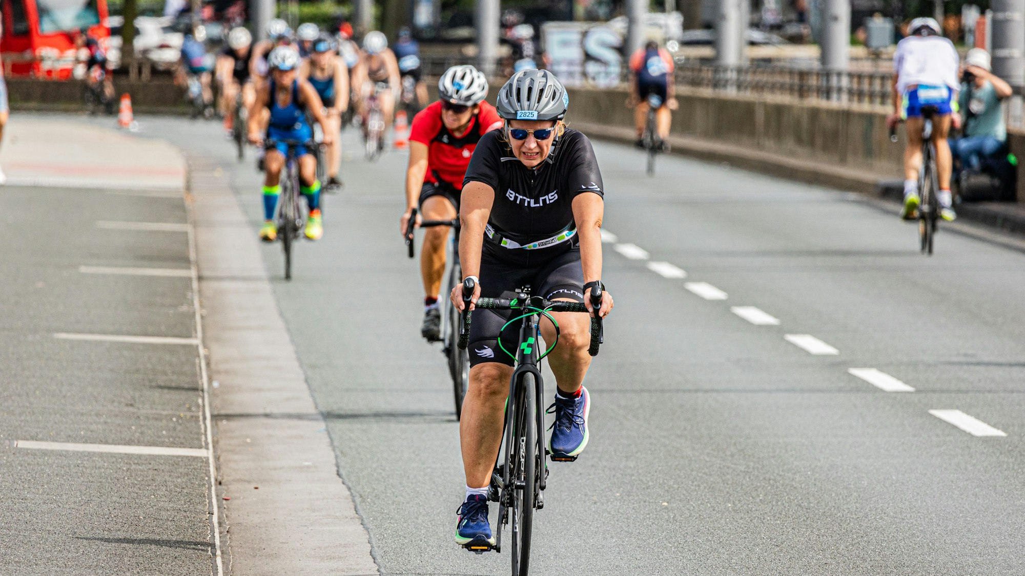 Laufen Schwimmen fahren