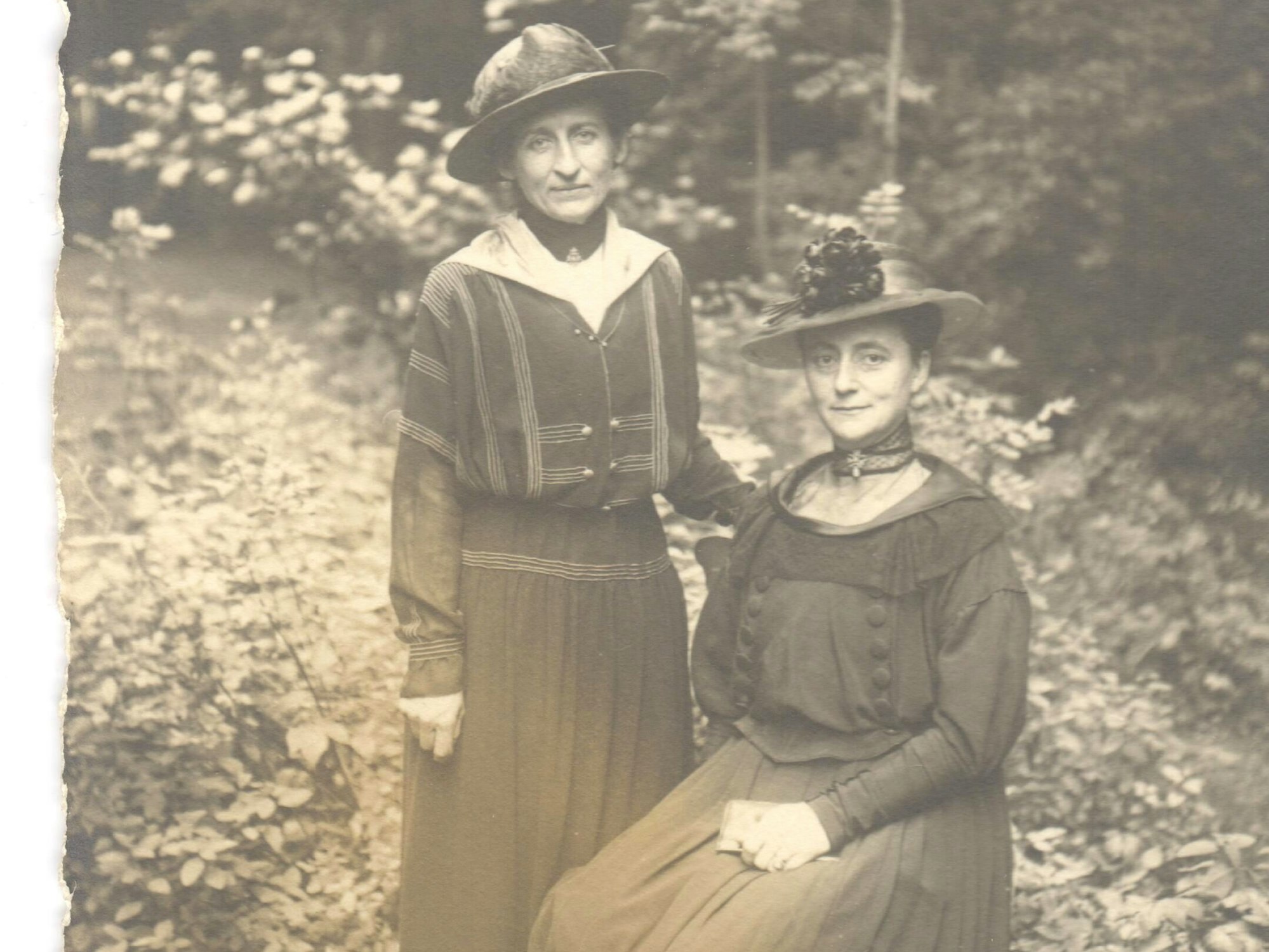 Alexe Altenkirch mit ihrer Freundin und wahrscheinlichen Lebensgefährtin, Olga Zanders.