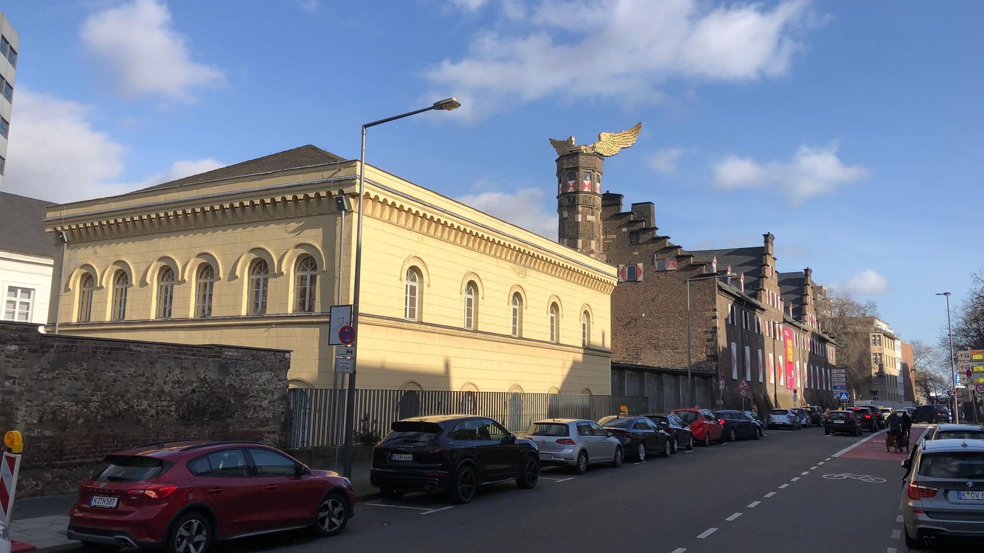 Alte Wache (vorne) und Zeughaus waren rund 60 Jahre Heimat des Kölnischen Stadtmuseums, das 2017 wegen eines Wasserschadens ausziehen musste.