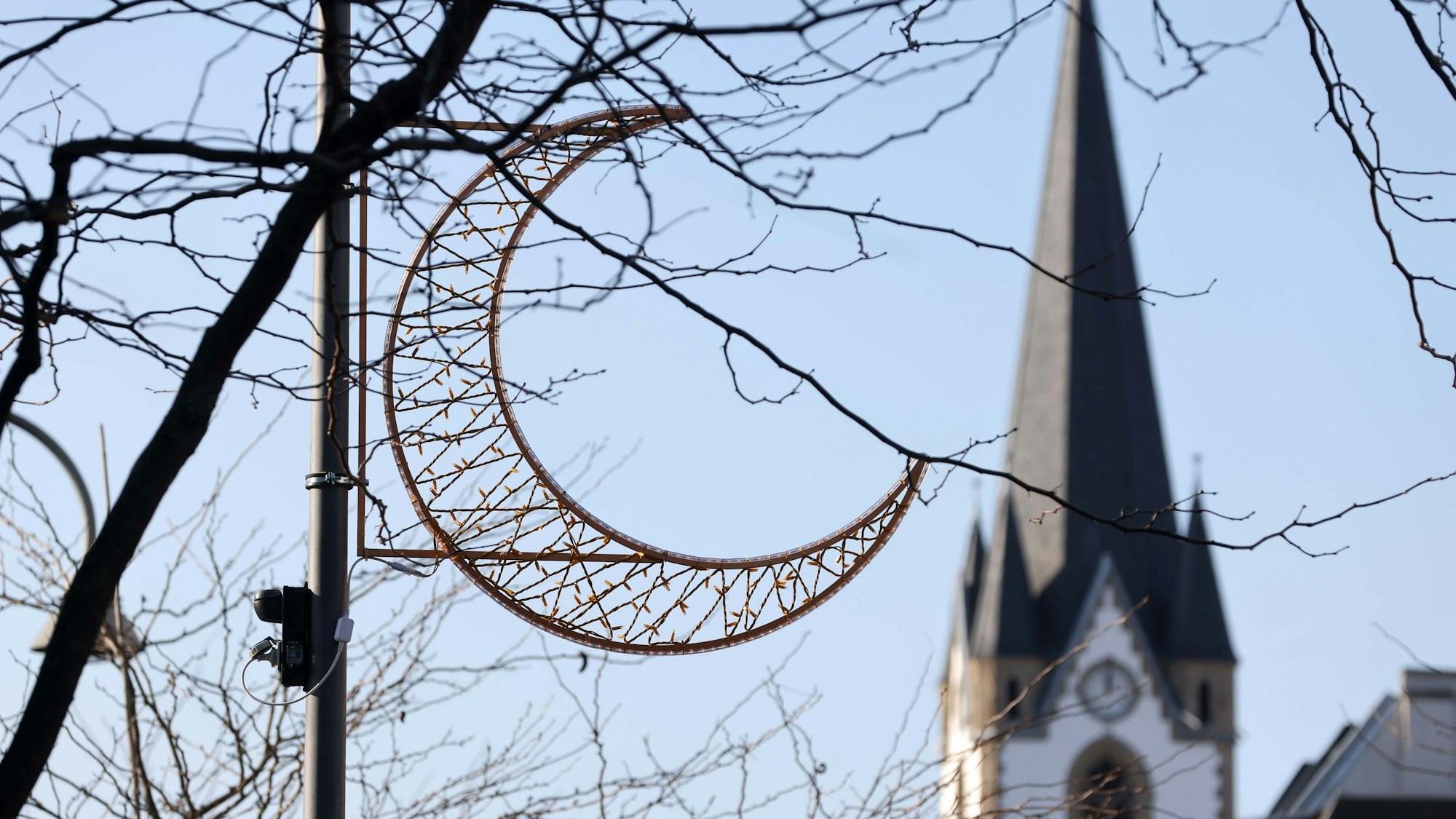 Erstmals wird in Köln eine Beleuchtung zu Ramadan eingerichtet.