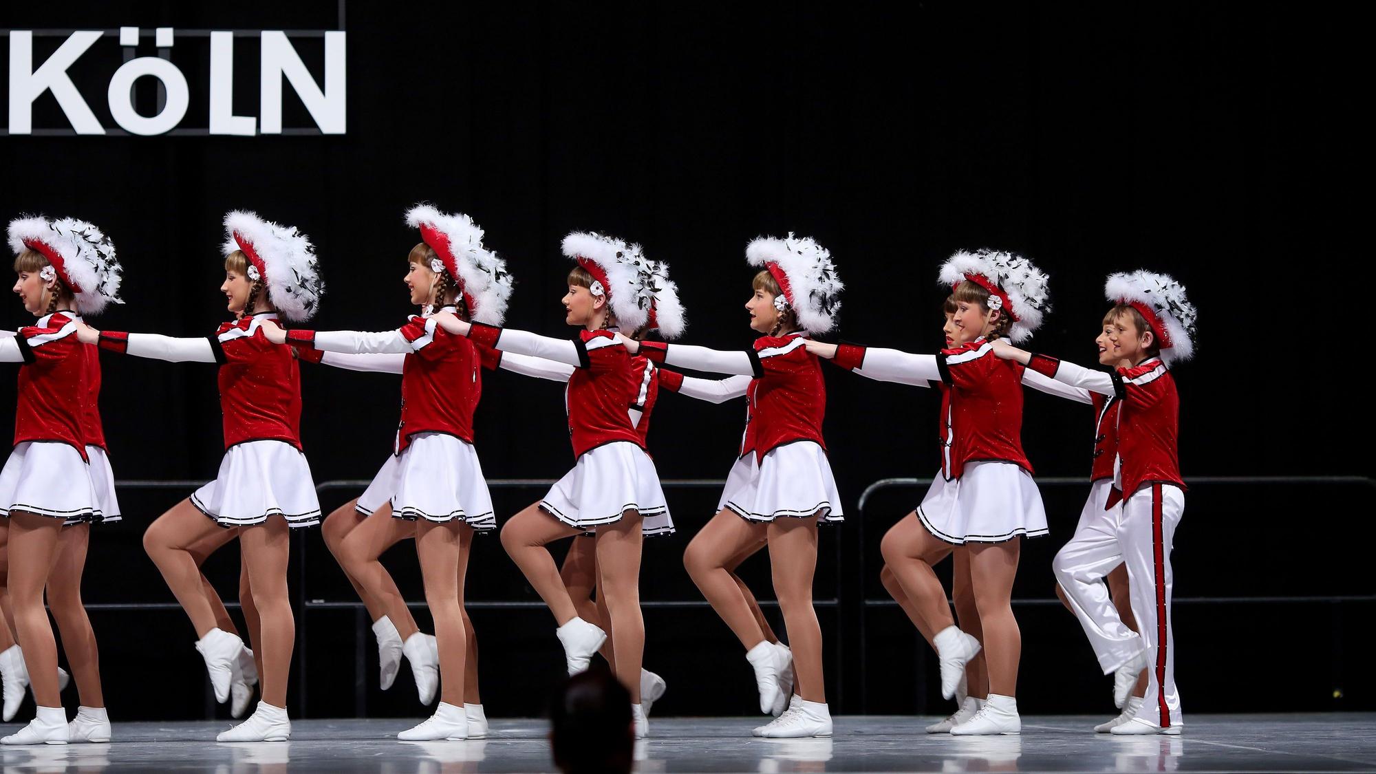 Impressionen von der 44. Deutsche Meisterschaften im Karnevalistischen Tanzsport in der Lanxess Arena am 14.03.2015.