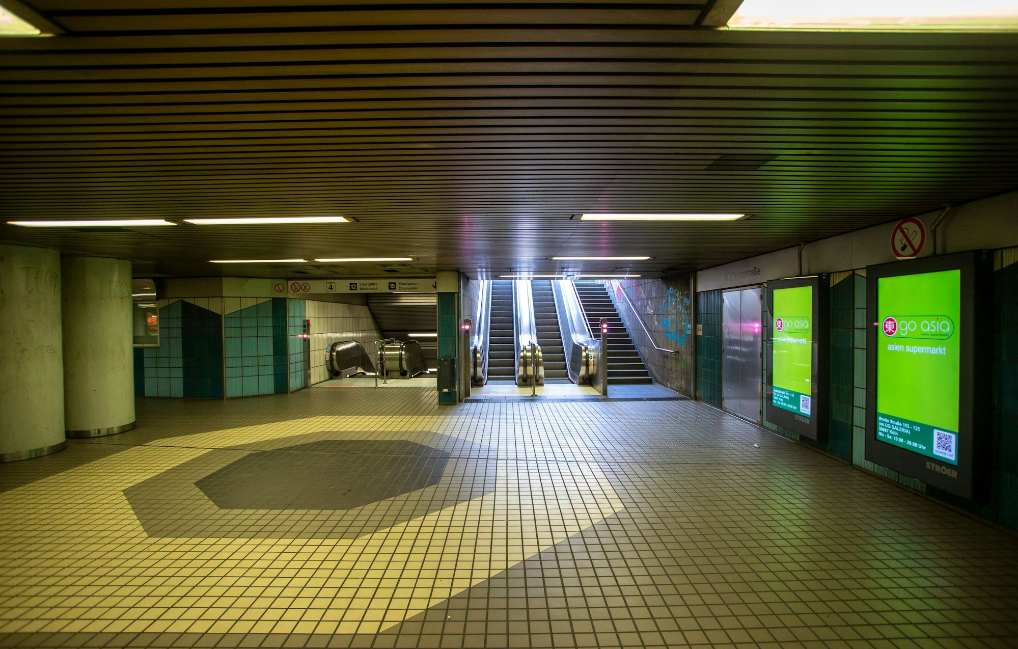KVB U-Bahnhaltestelle Friesenplatz