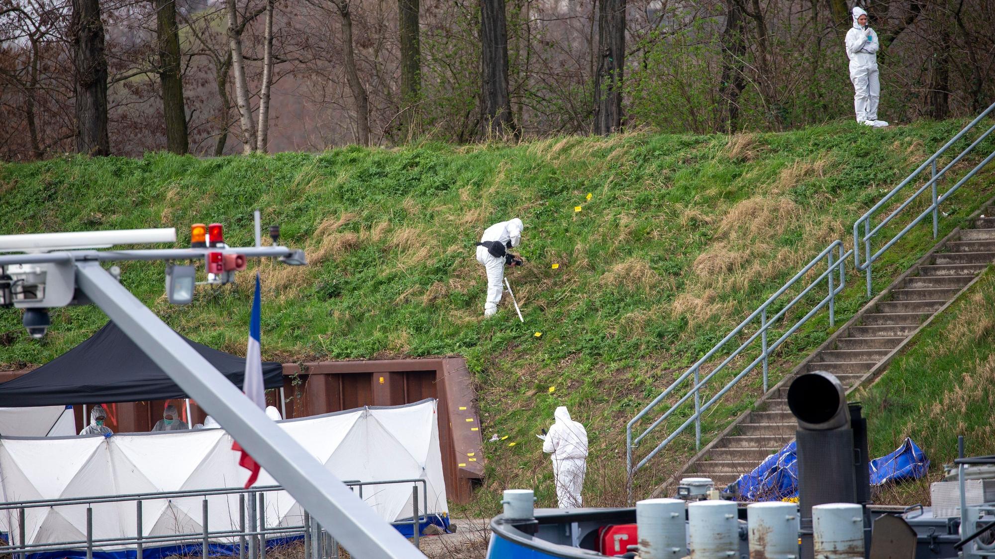 Ermittler suchen Spuren