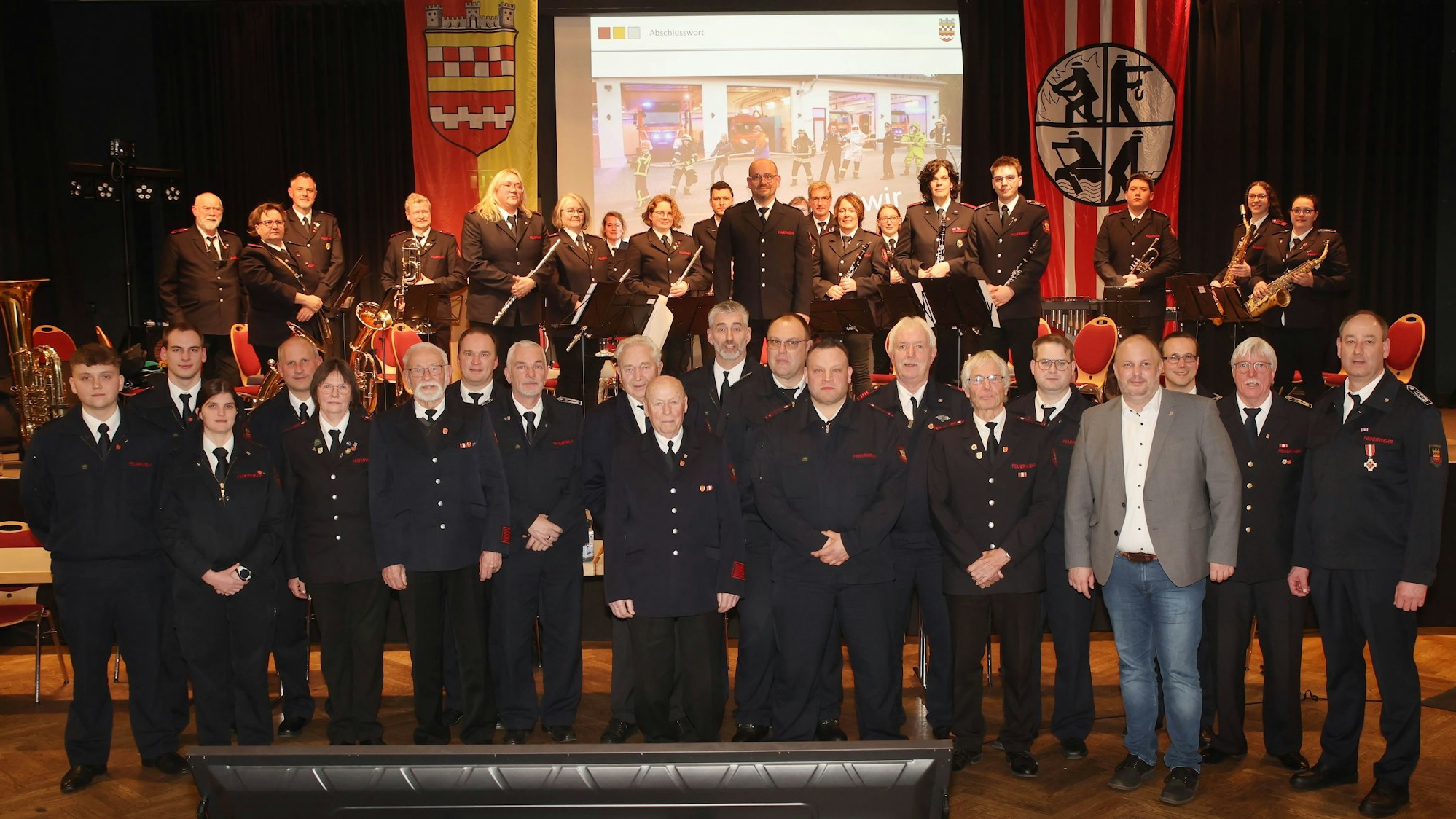 Jahresdienstbesprechung der Freiwilligen Feuerwehr Bergneustadt im Krawinkelsaal.