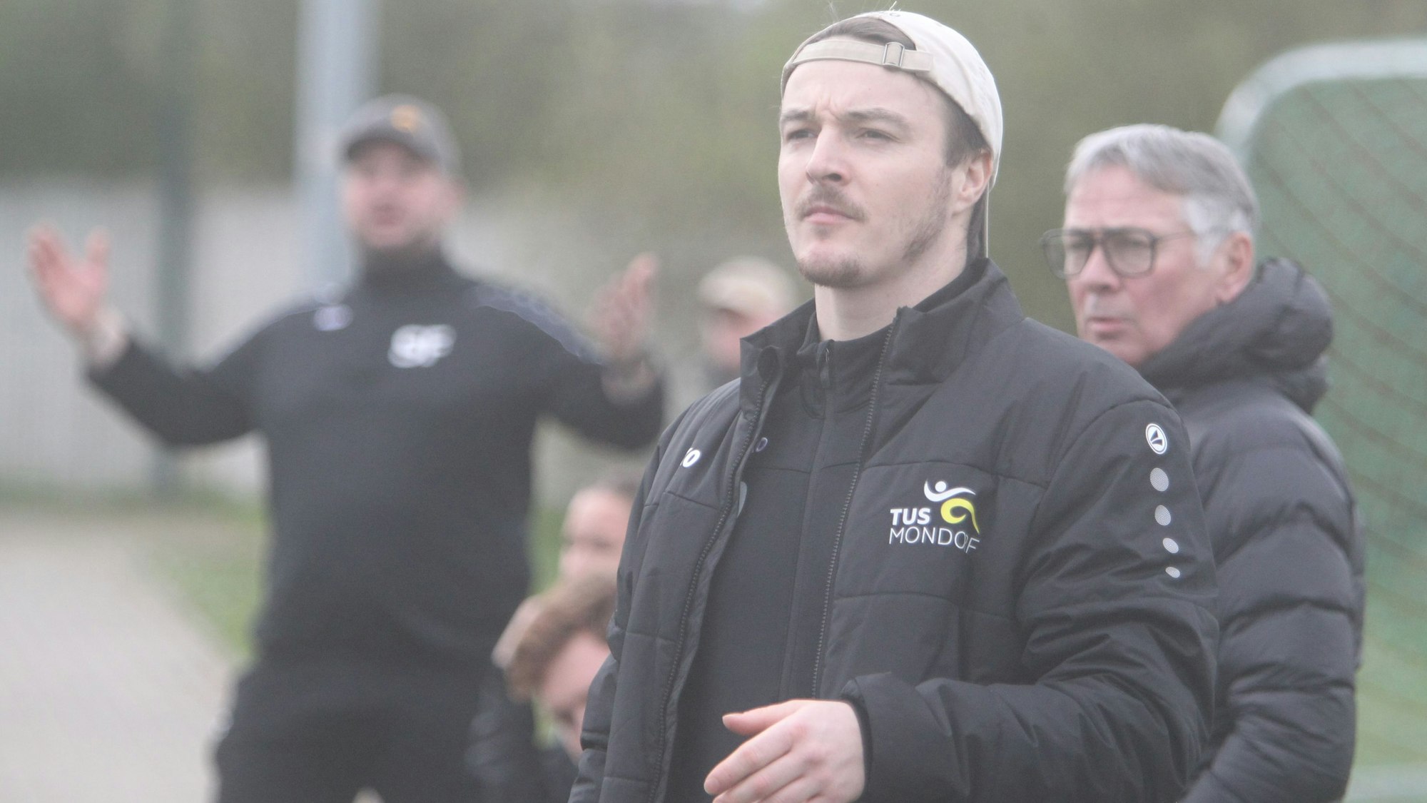 Julian Fälber und Präsident Stephan Engels (rechts)