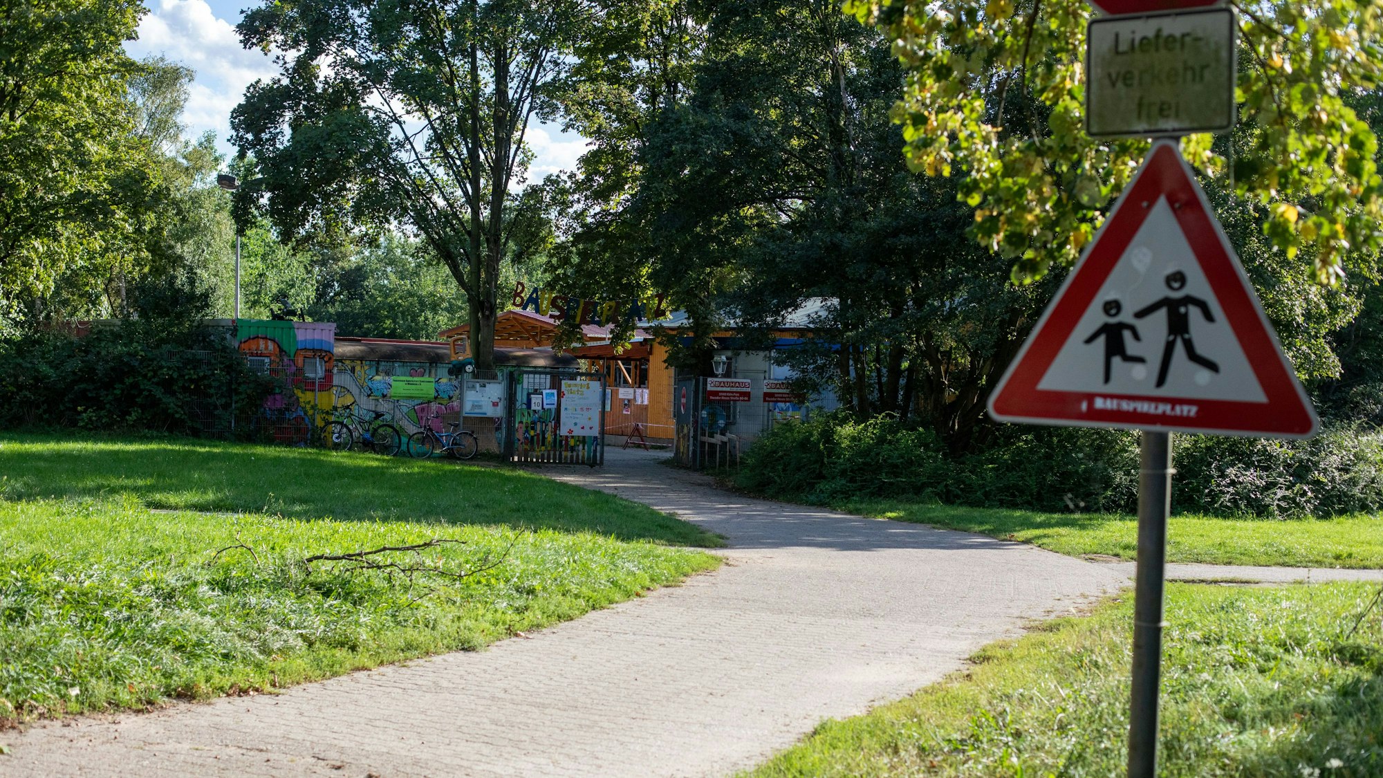 Der Weg zum Bauspielplatz Senkelsgraben soll künftig Jürgen-Schumann-Weg heißen.