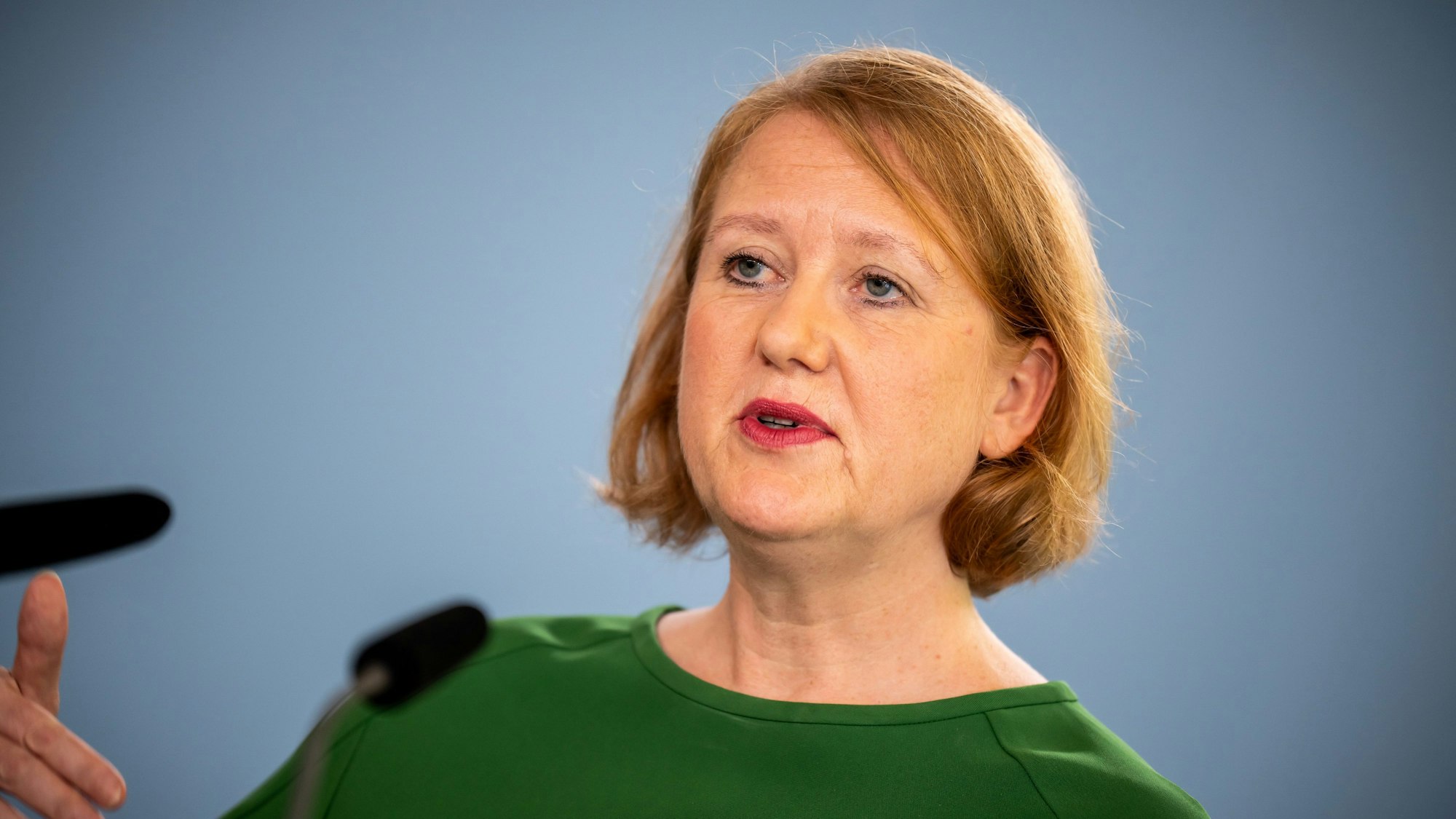 Lisa Paus (Bündnis90/Die Grünen). Sie trägt grüne Kleidung.